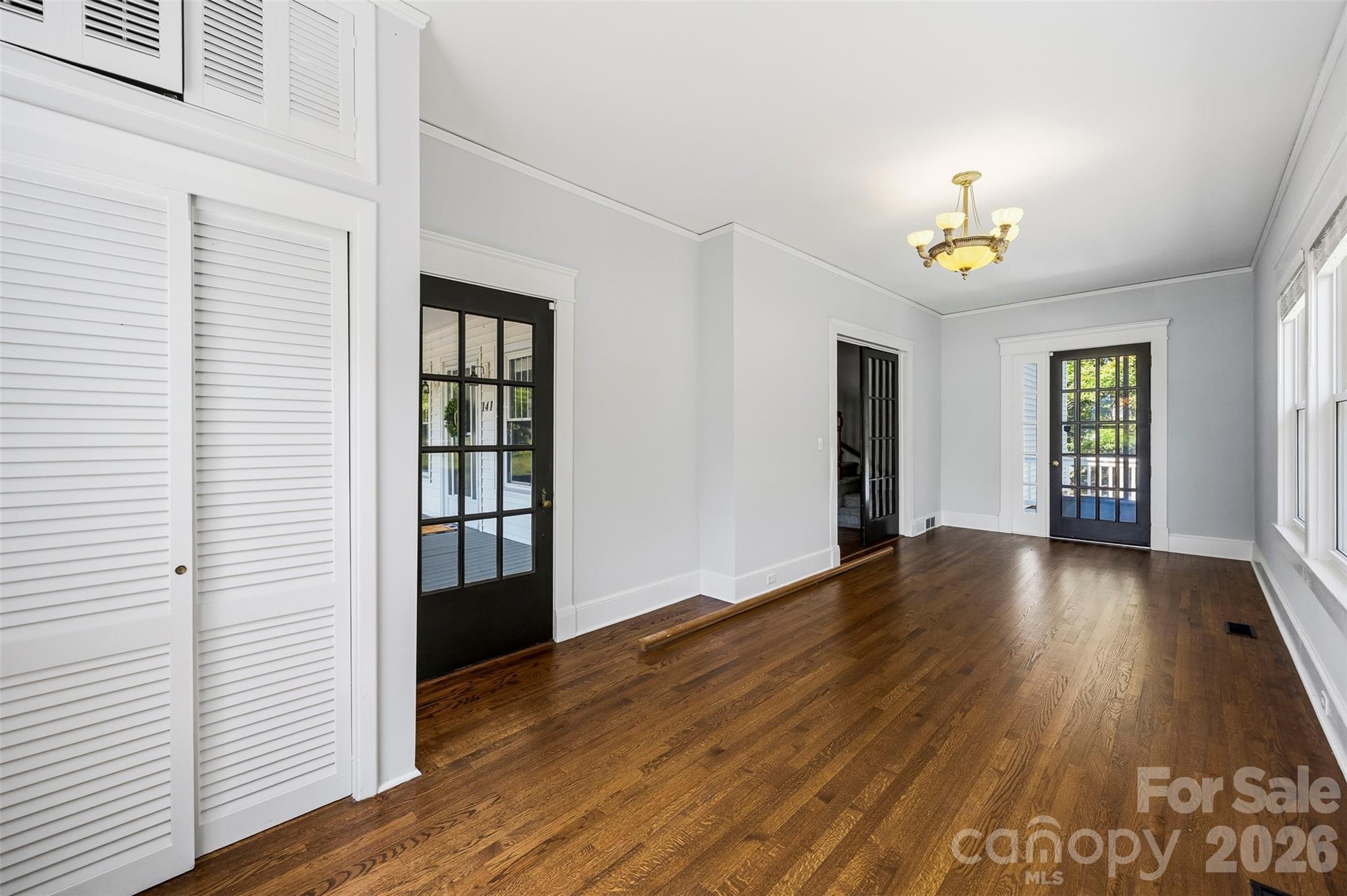 141 E Whitley Street — Norwood