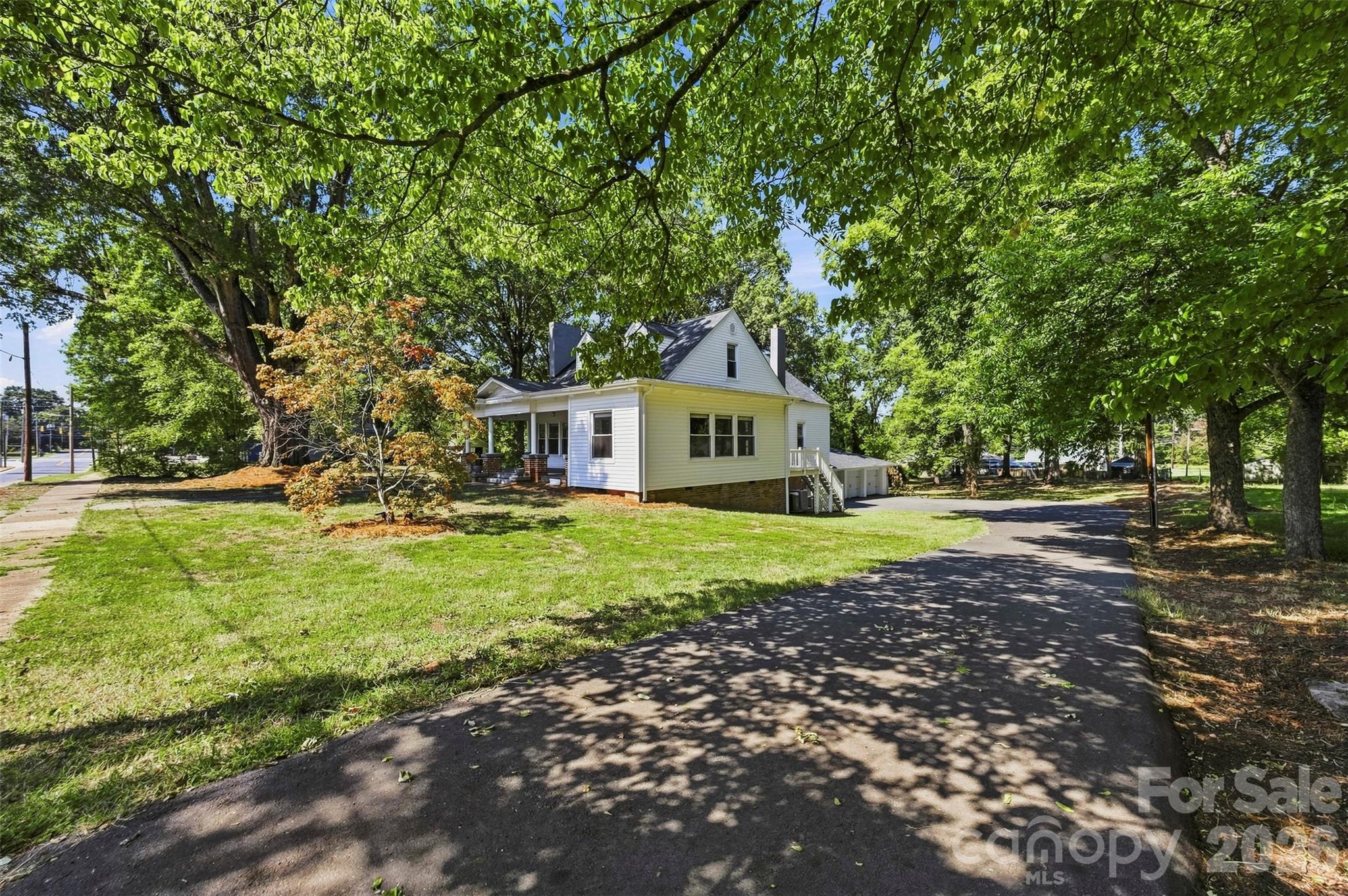 141 E Whitley Street — Norwood
