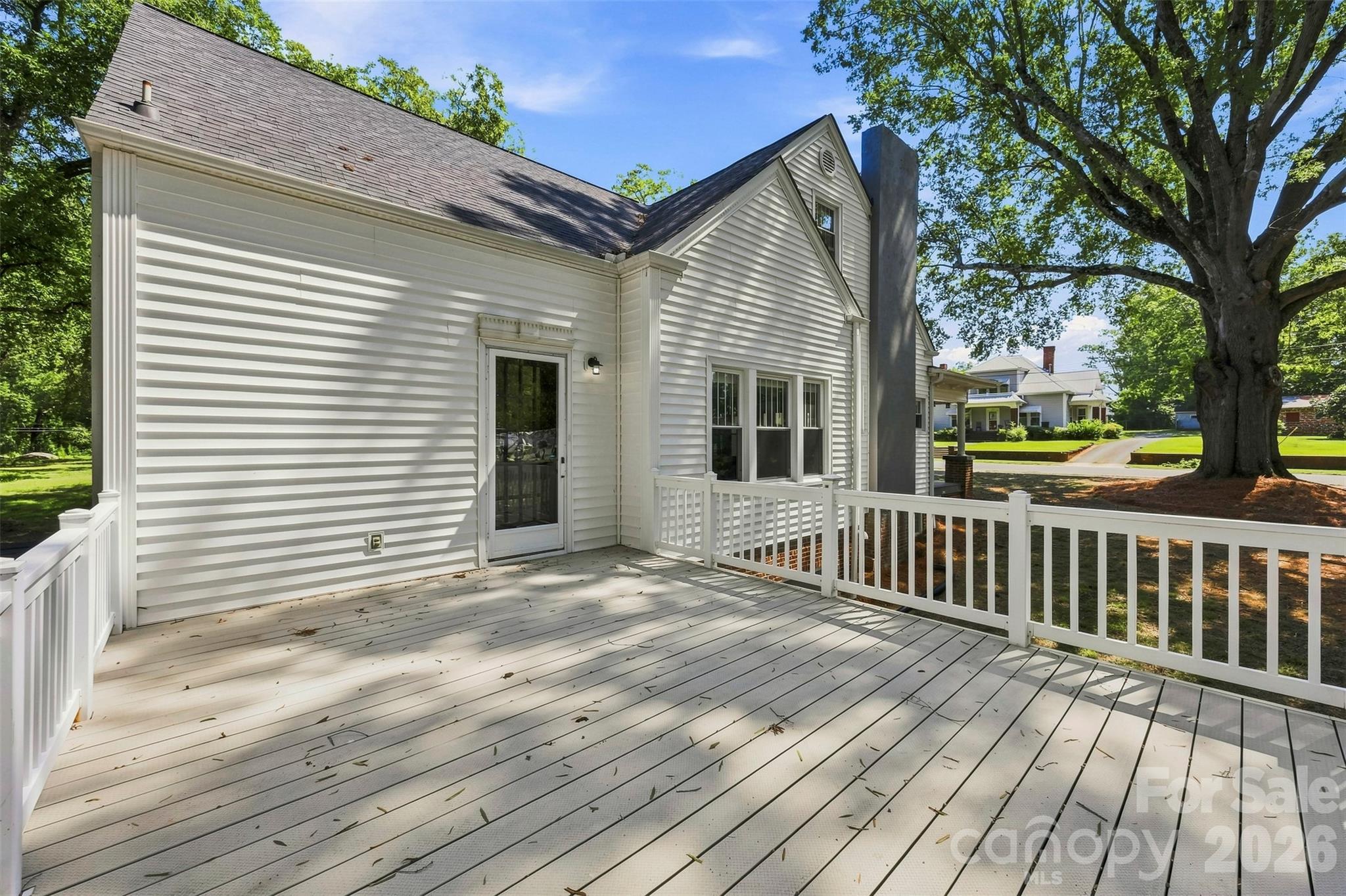 141 E Whitley Street — Norwood