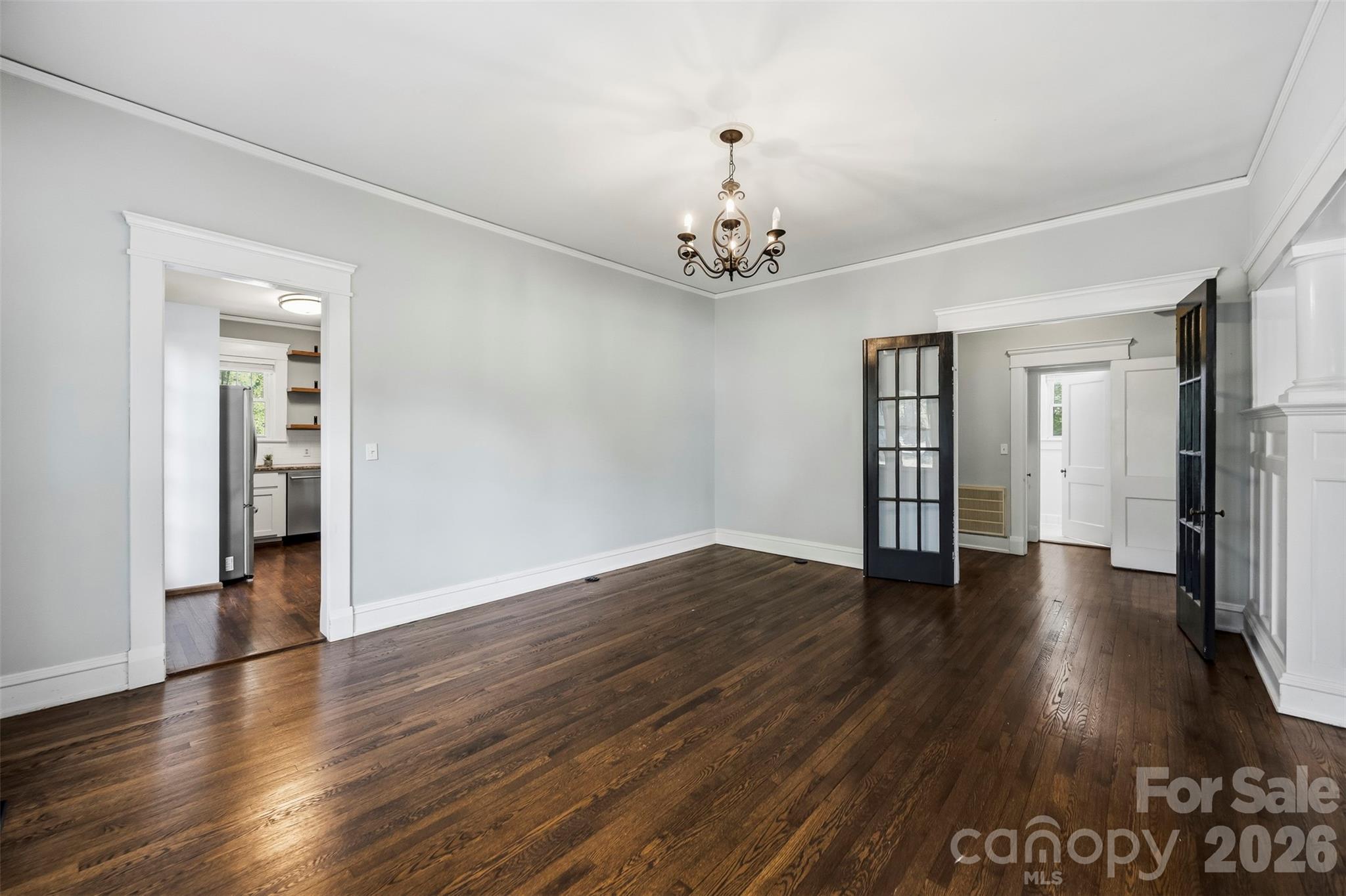 141 E Whitley Street — Norwood