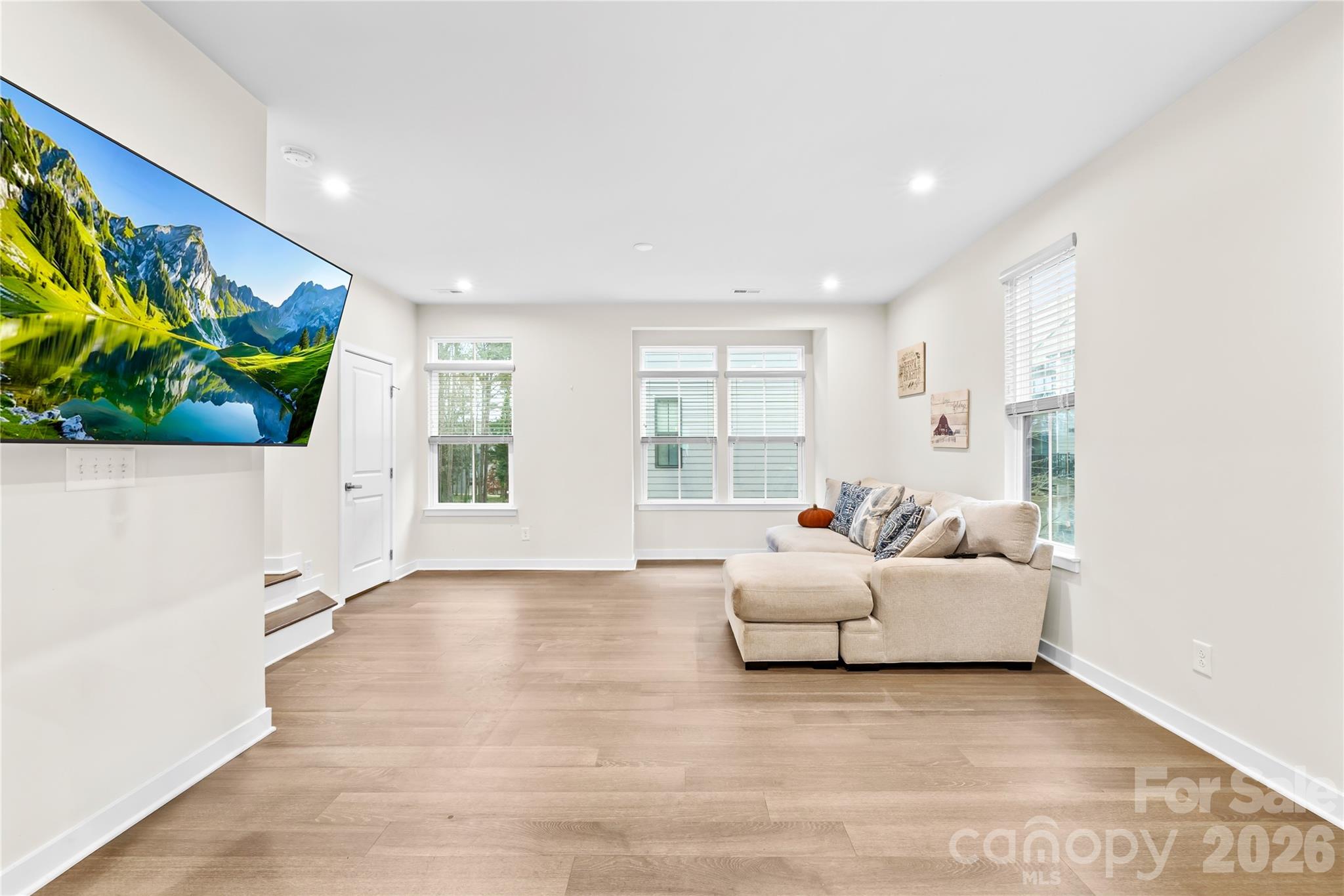 563 Nantahala Drive — Charlotte
