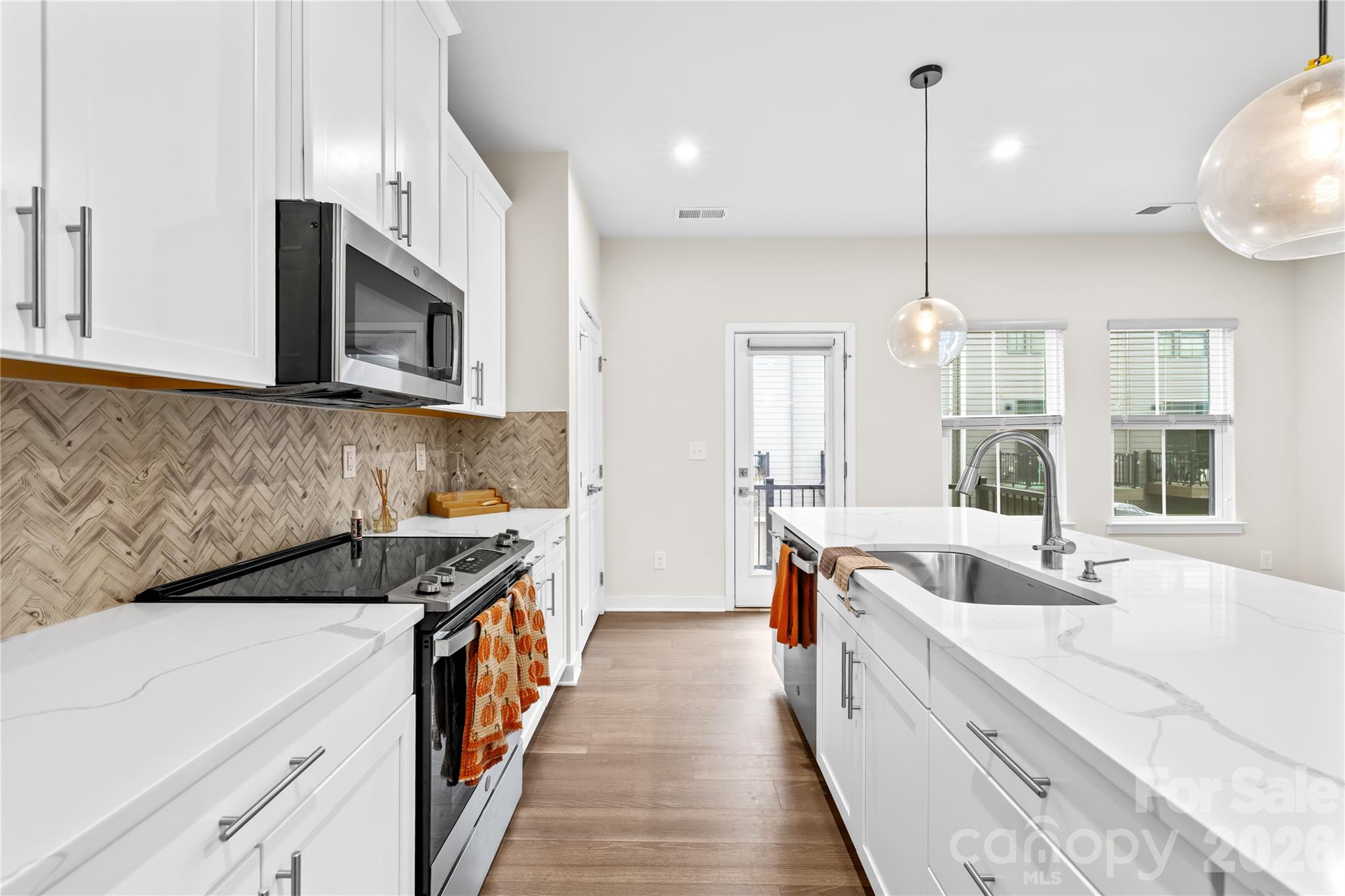 563 Nantahala Drive — Charlotte