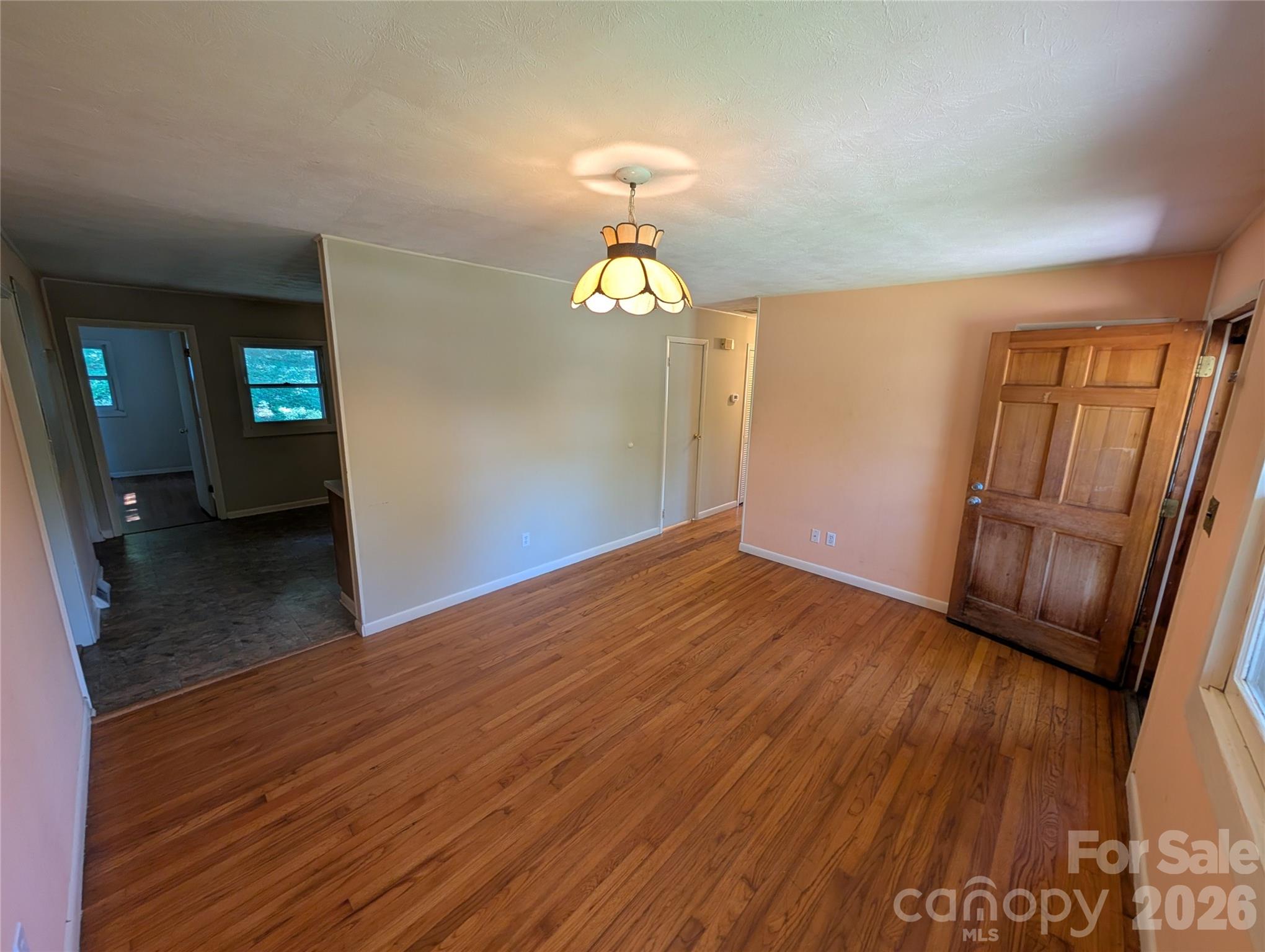 202 Melody Circle — Swannanoa