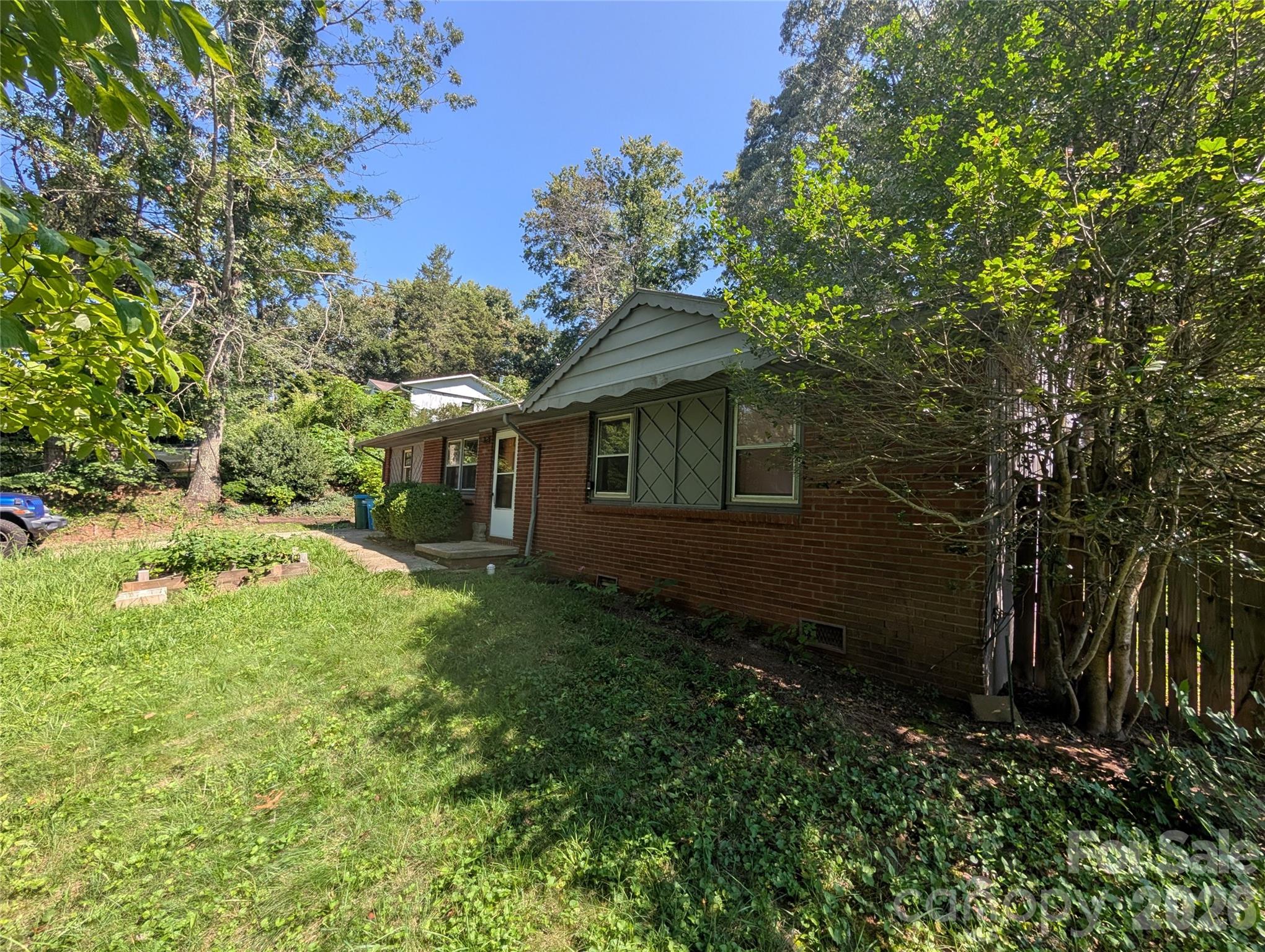 202 Melody Circle — Swannanoa