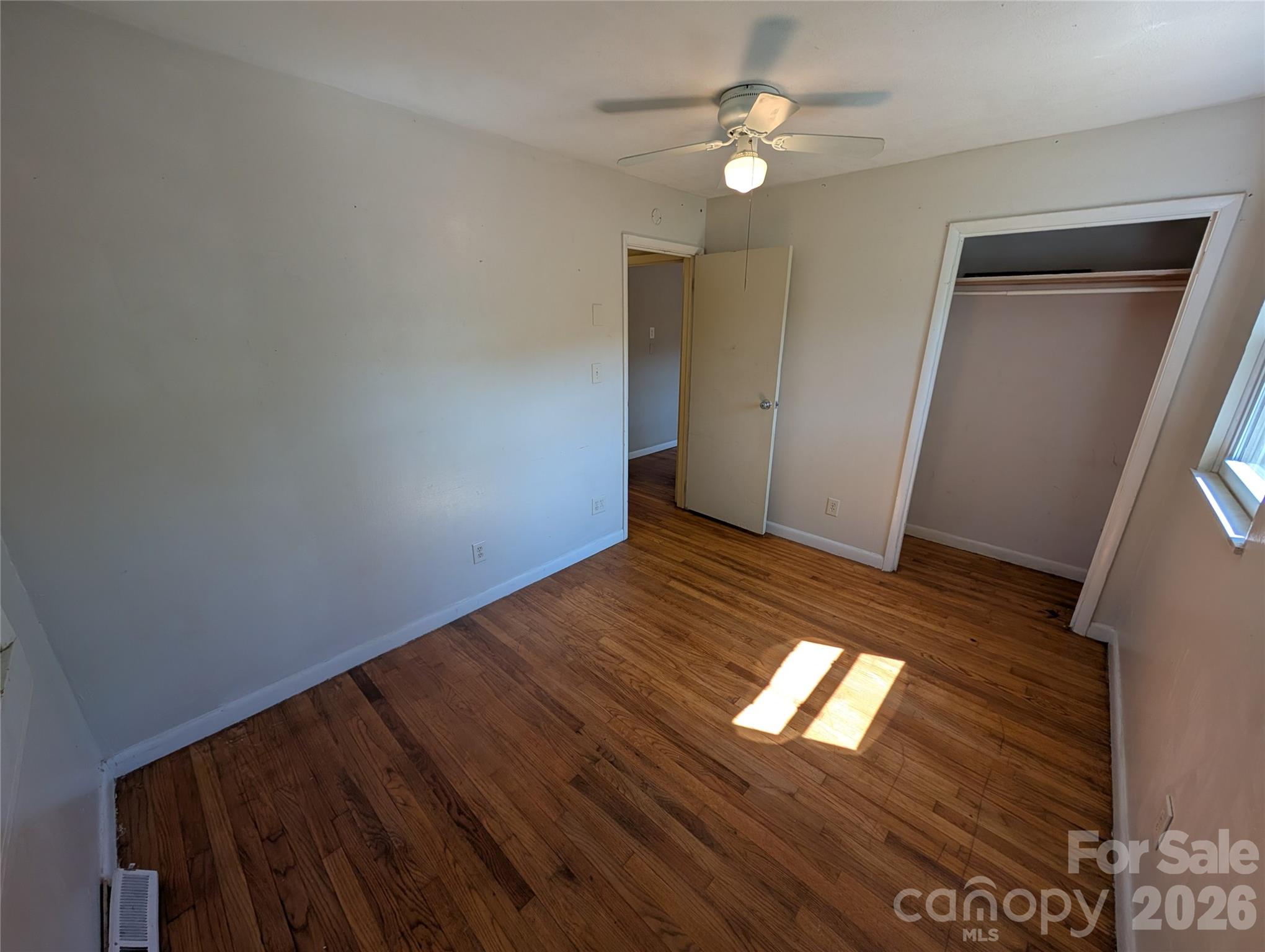 202 Melody Circle — Swannanoa
