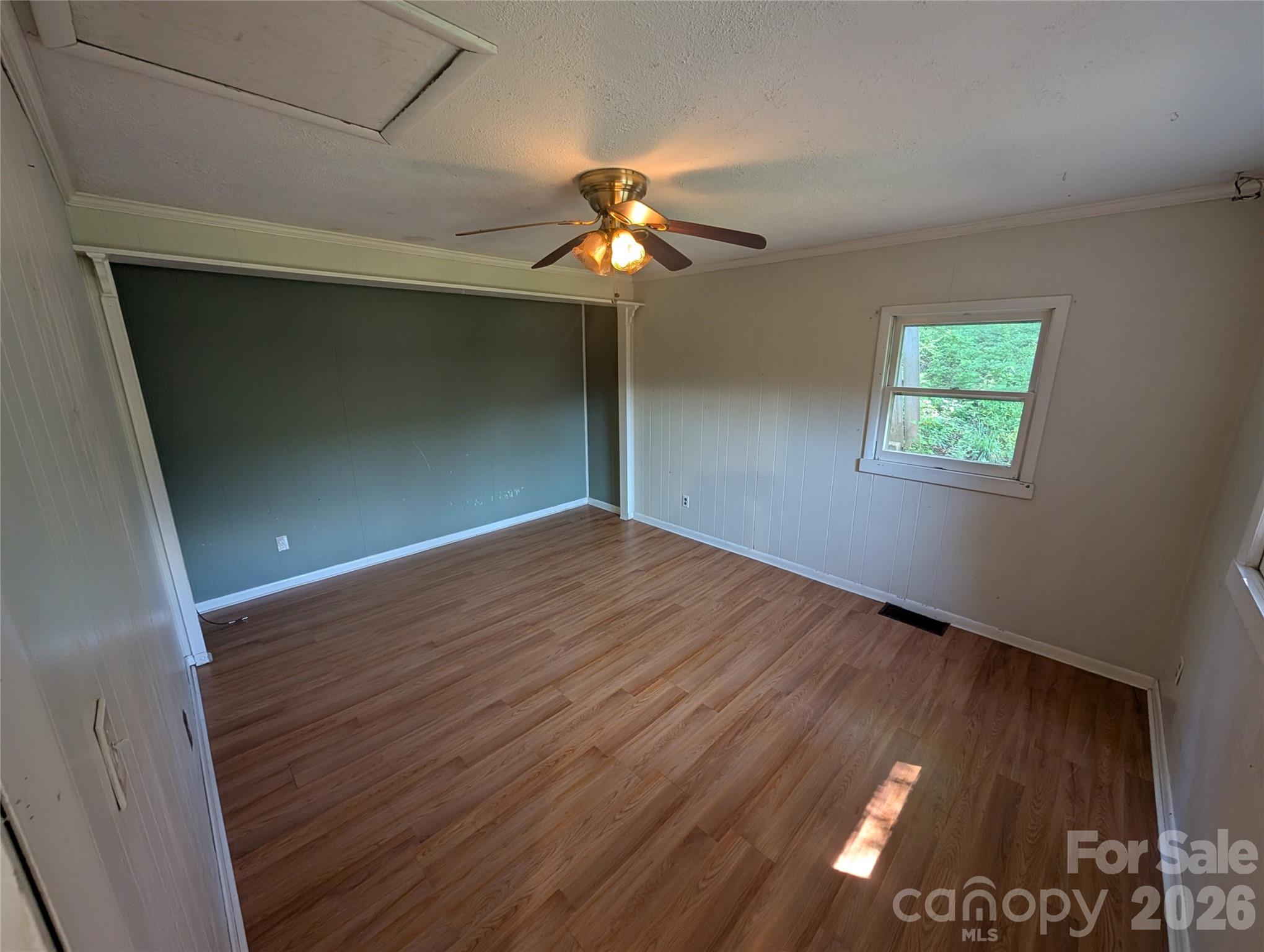 202 Melody Circle — Swannanoa
