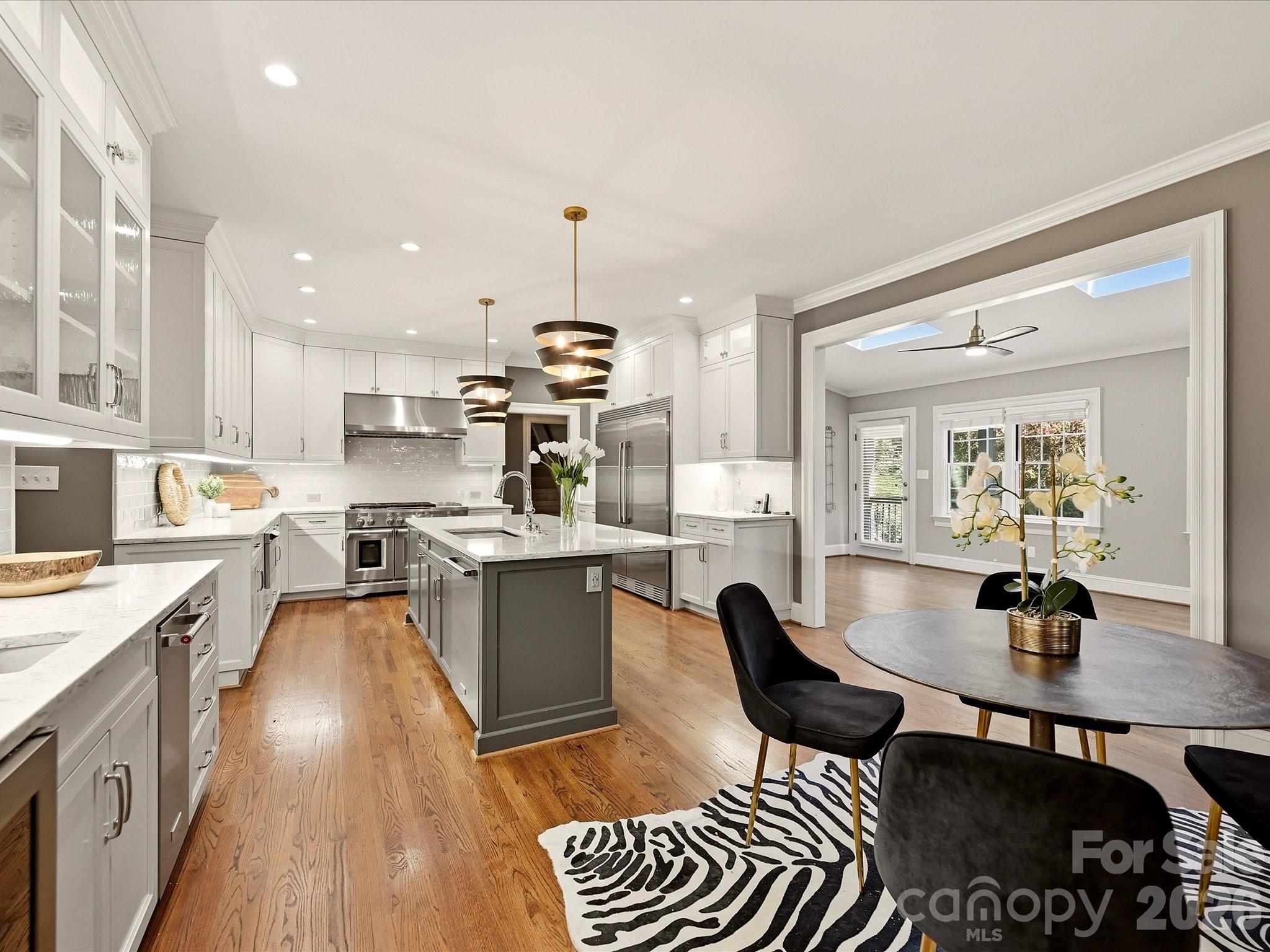 7019 Whitemarsh Court — Charlotte