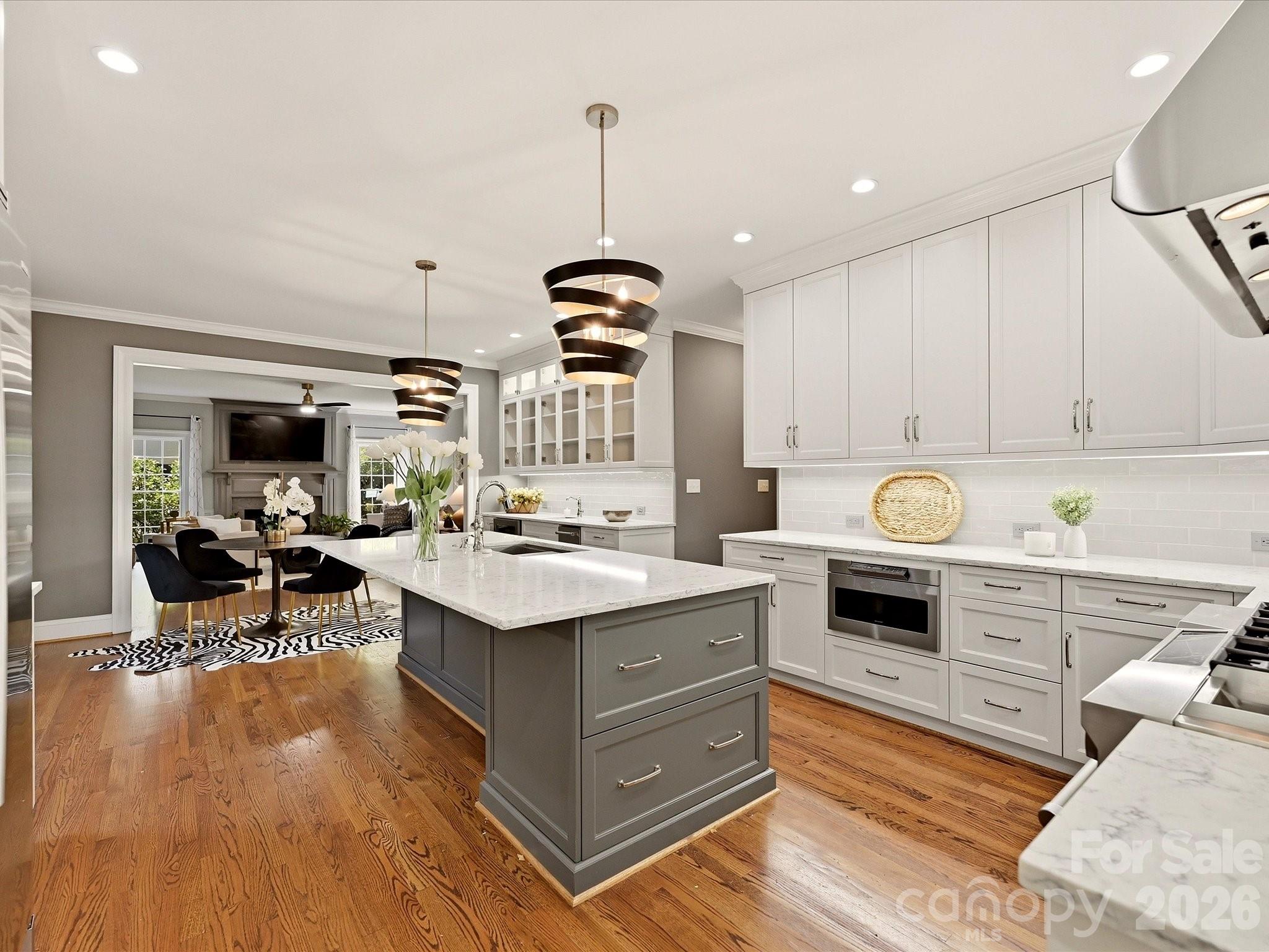 7019 Whitemarsh Court — Charlotte