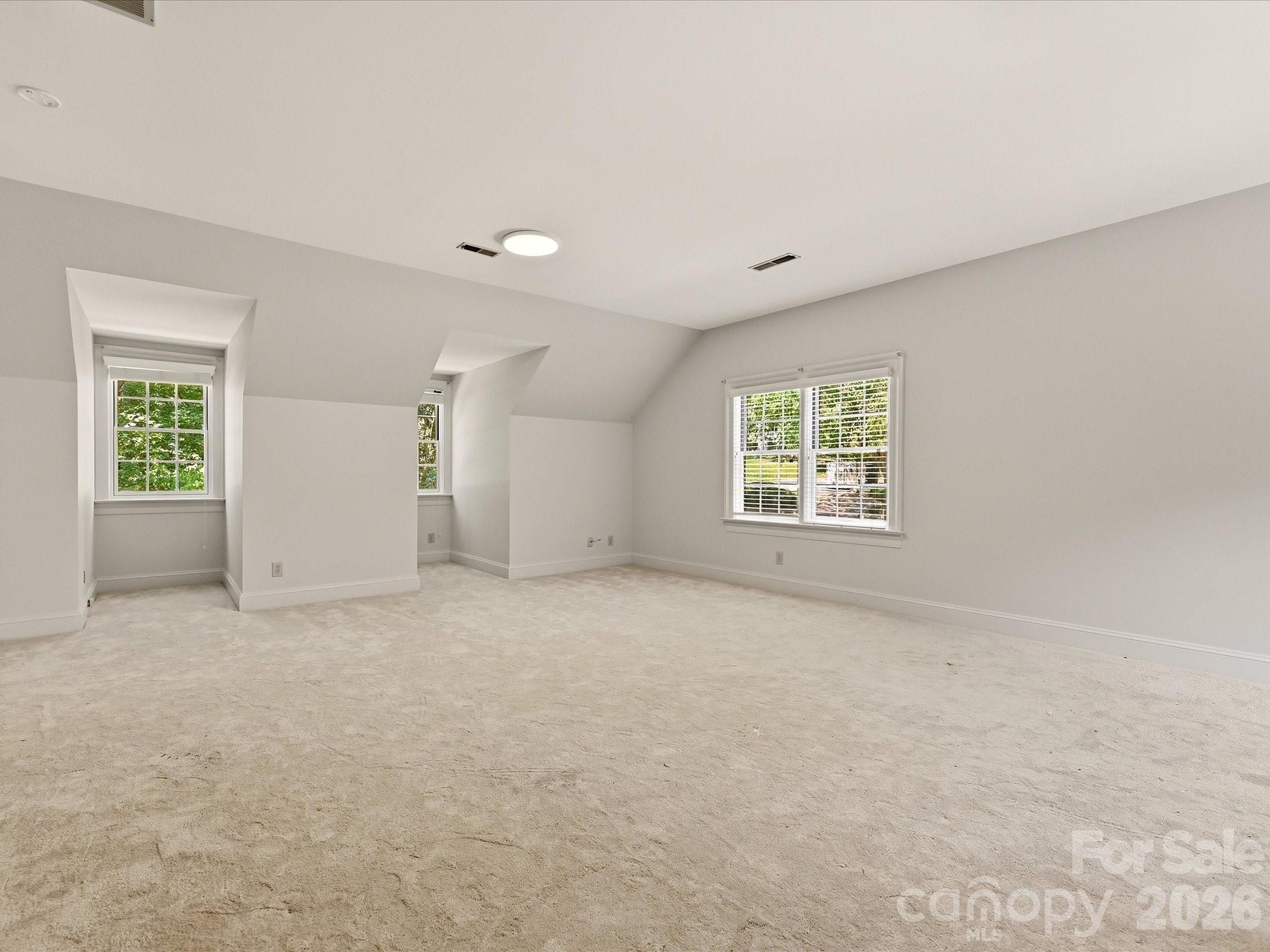 7019 Whitemarsh Court — Charlotte