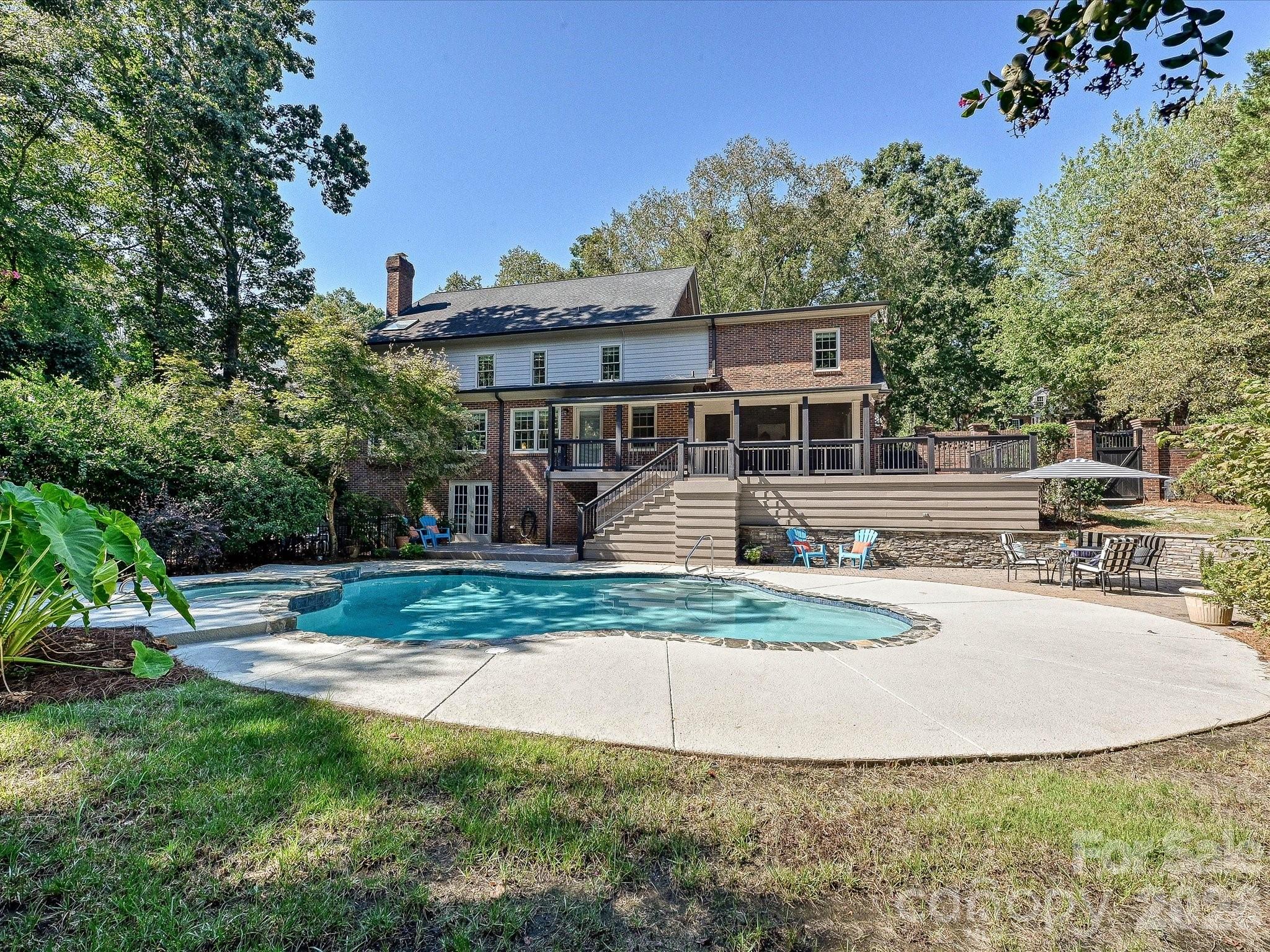 7019 Whitemarsh Court — Charlotte