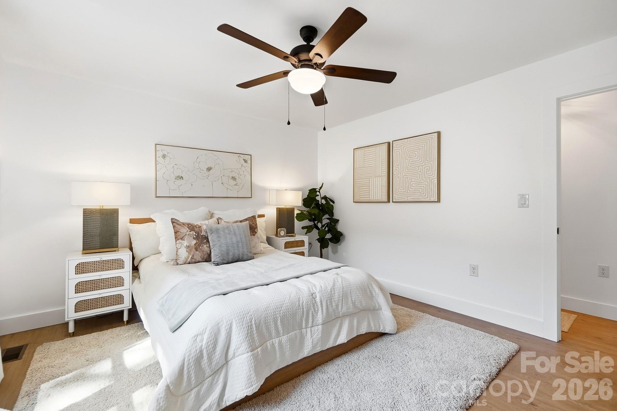 2204 Rozzelles Ferry Road — Charlotte