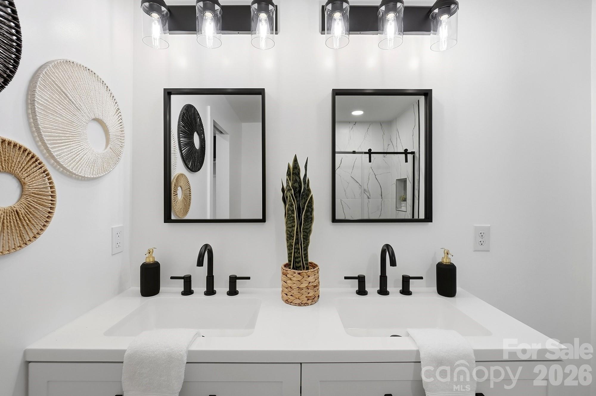 2204 Rozzelles Ferry Road — Charlotte
