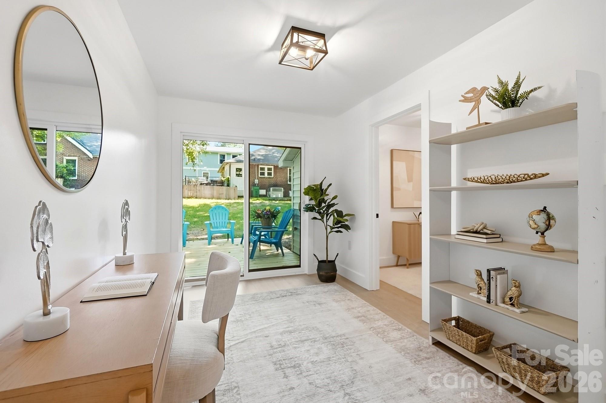 2204 Rozzelles Ferry Road — Charlotte