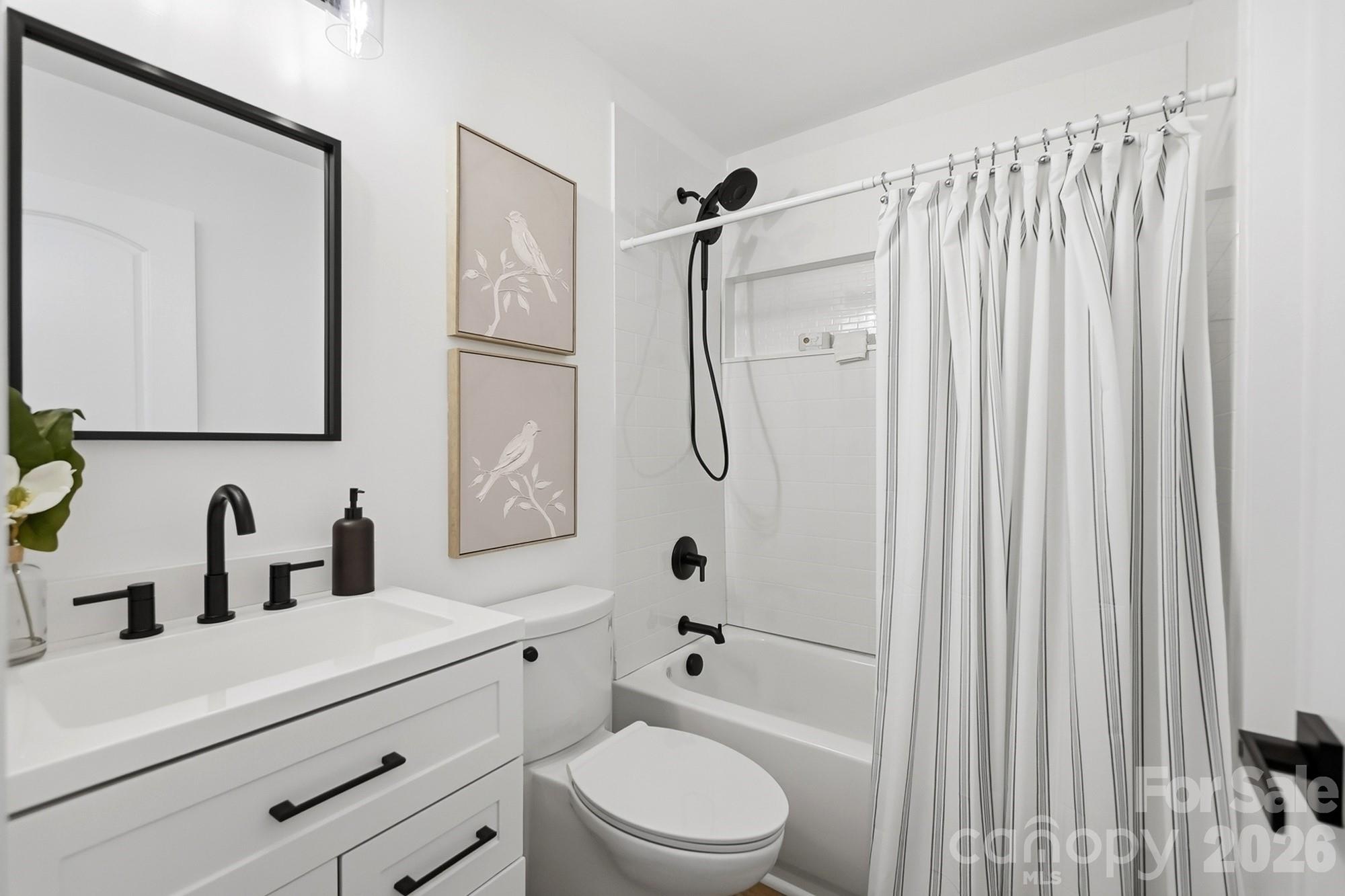 2204 Rozzelles Ferry Road — Charlotte