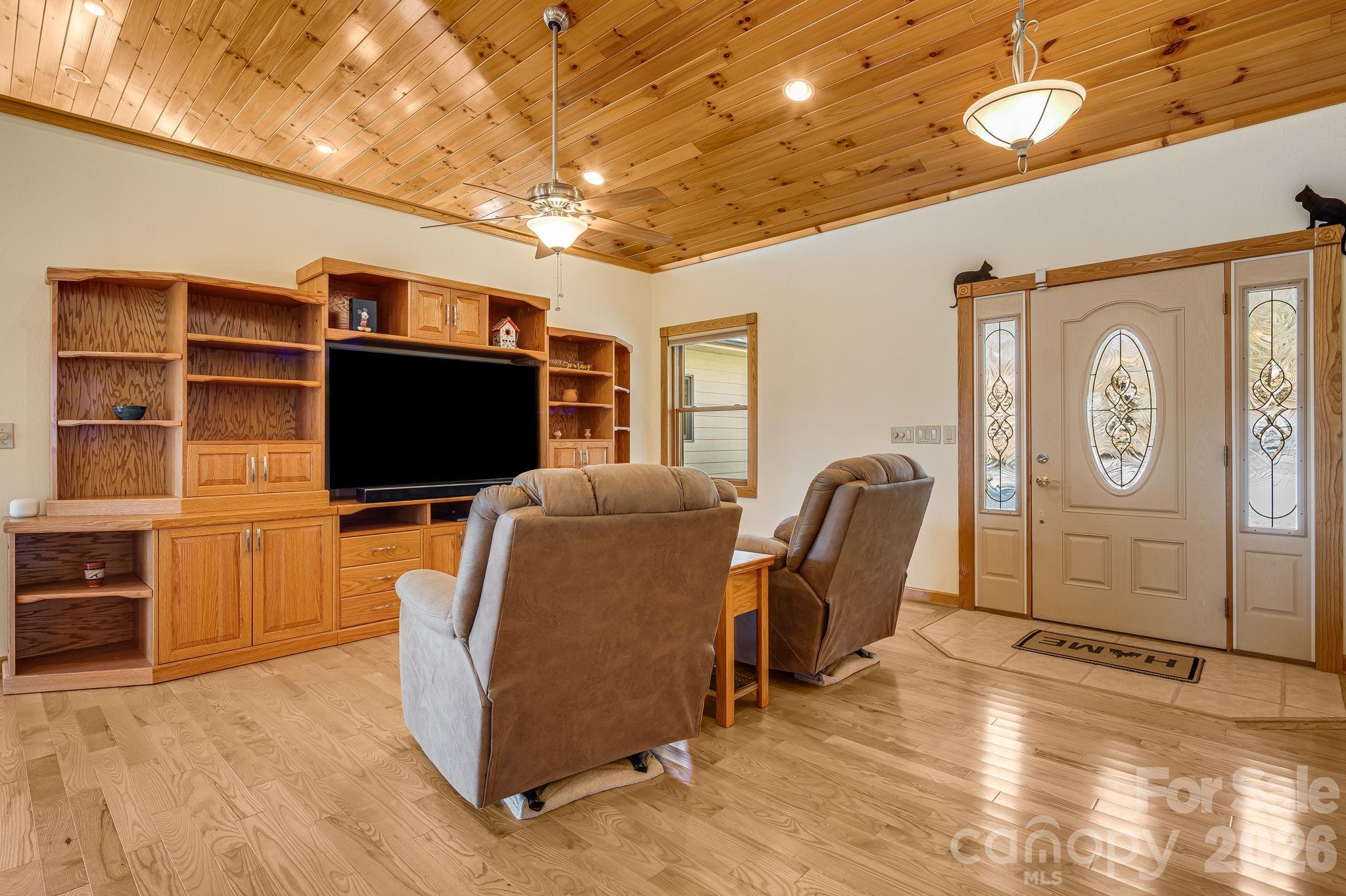 20 Stony Crest Drive — Spruce Pine