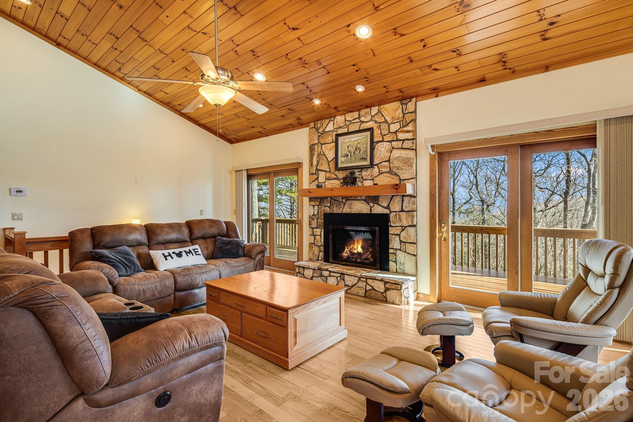 20 Stony Crest Drive — Spruce Pine