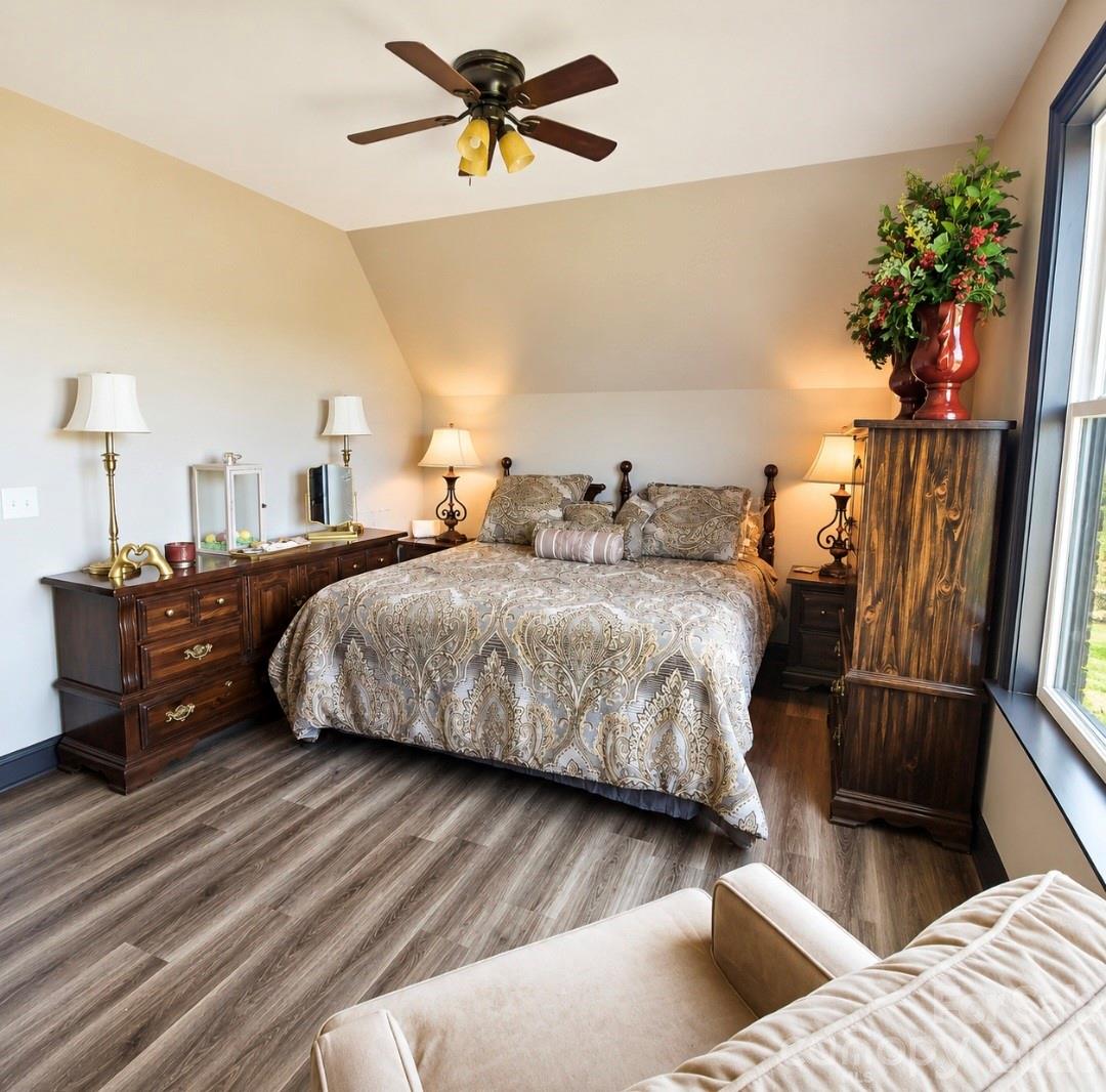 3233 Hahn Scott Road — Mount Pleasant