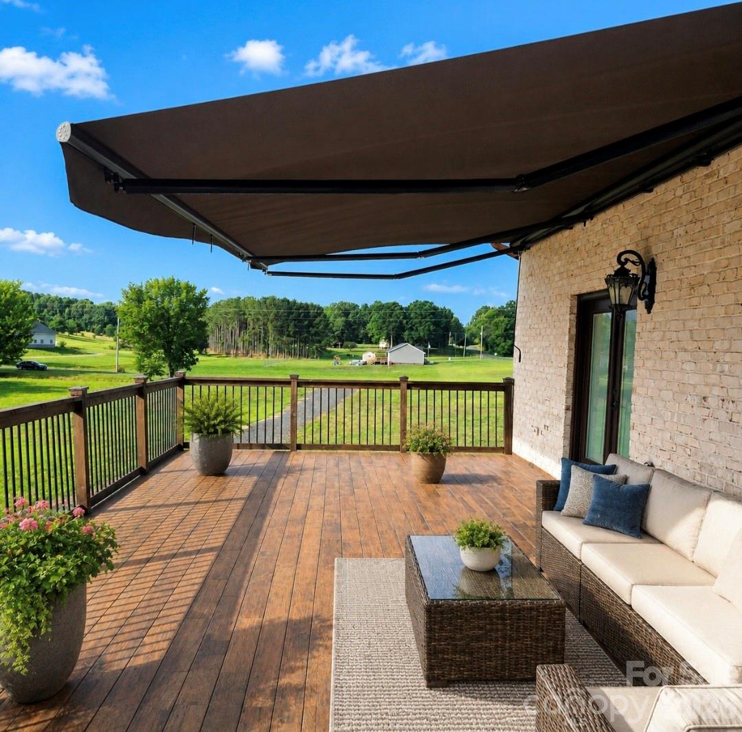 3233 Hahn Scott Road — Mount Pleasant