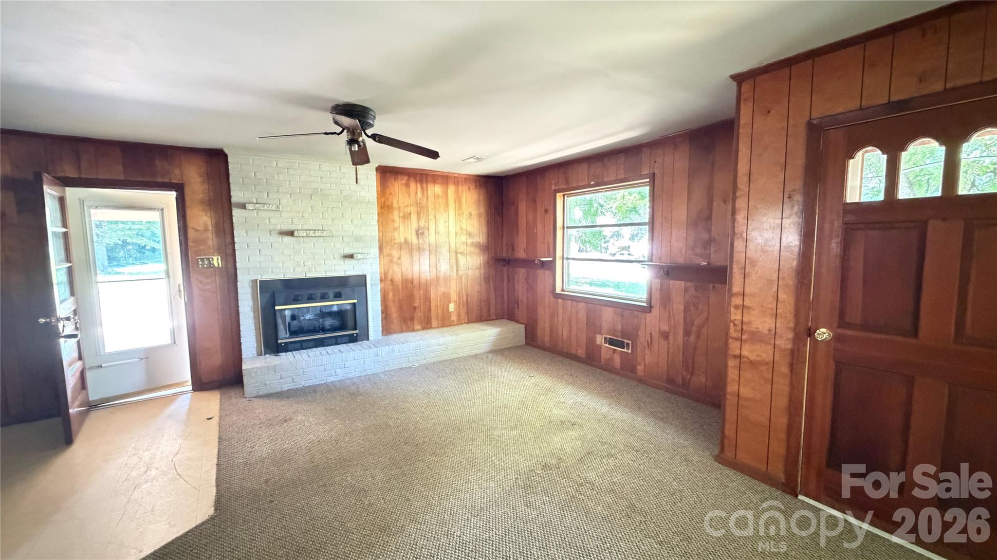 1515 Pleasant Plains Road — Matthews