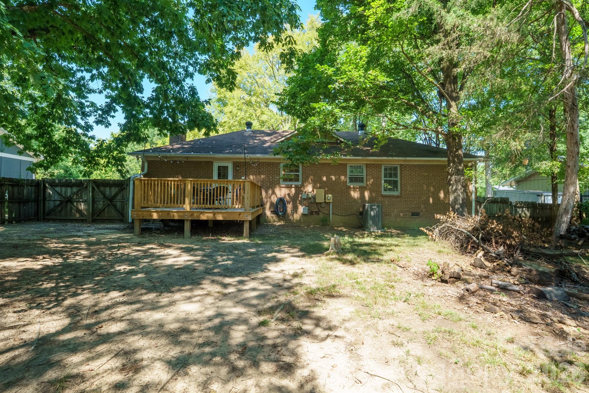 1414 Jodhpur Court — Charlotte