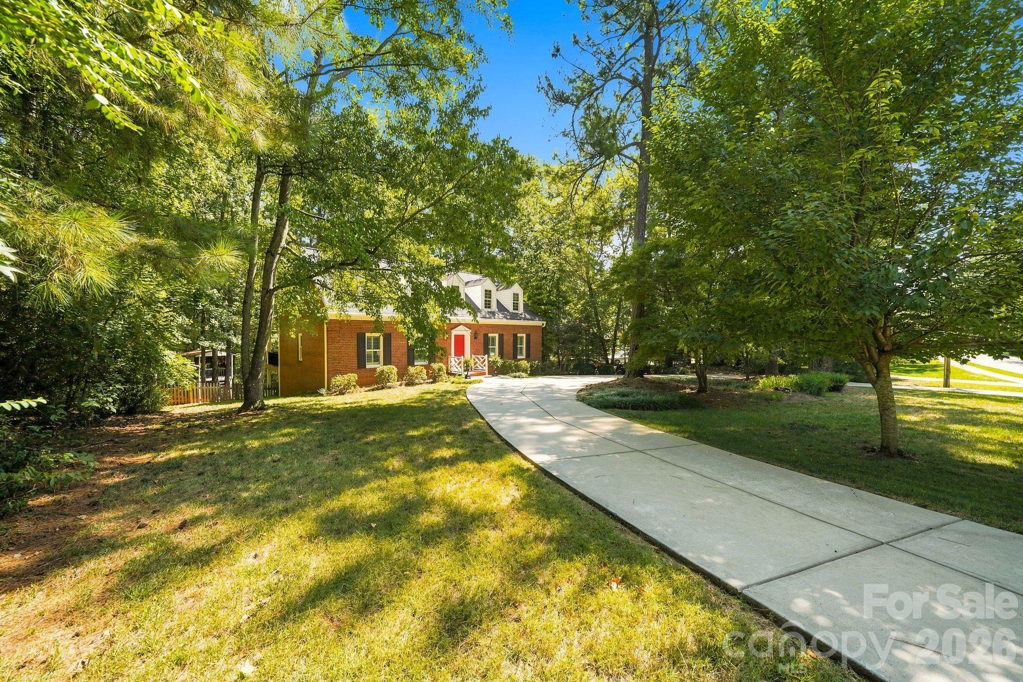 405 Pine Road — Davidson