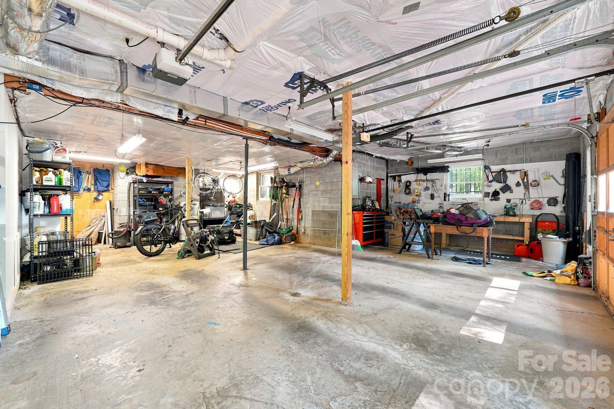 405 Pine Road — Davidson