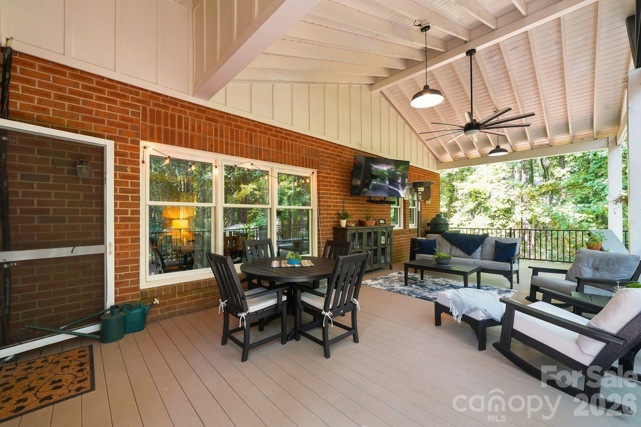 405 Pine Road — Davidson