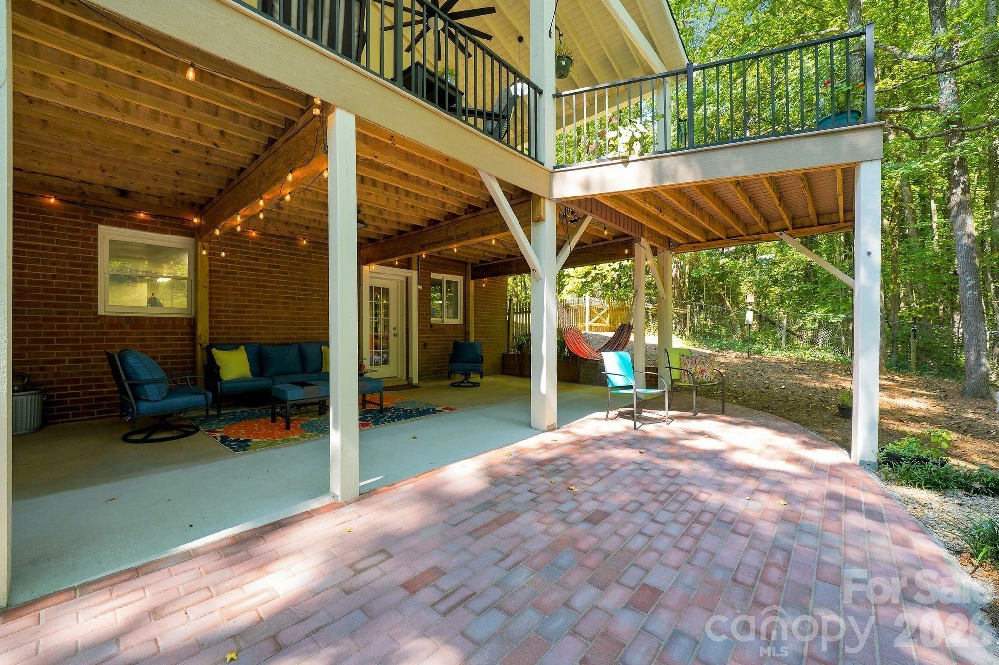 405 Pine Road — Davidson