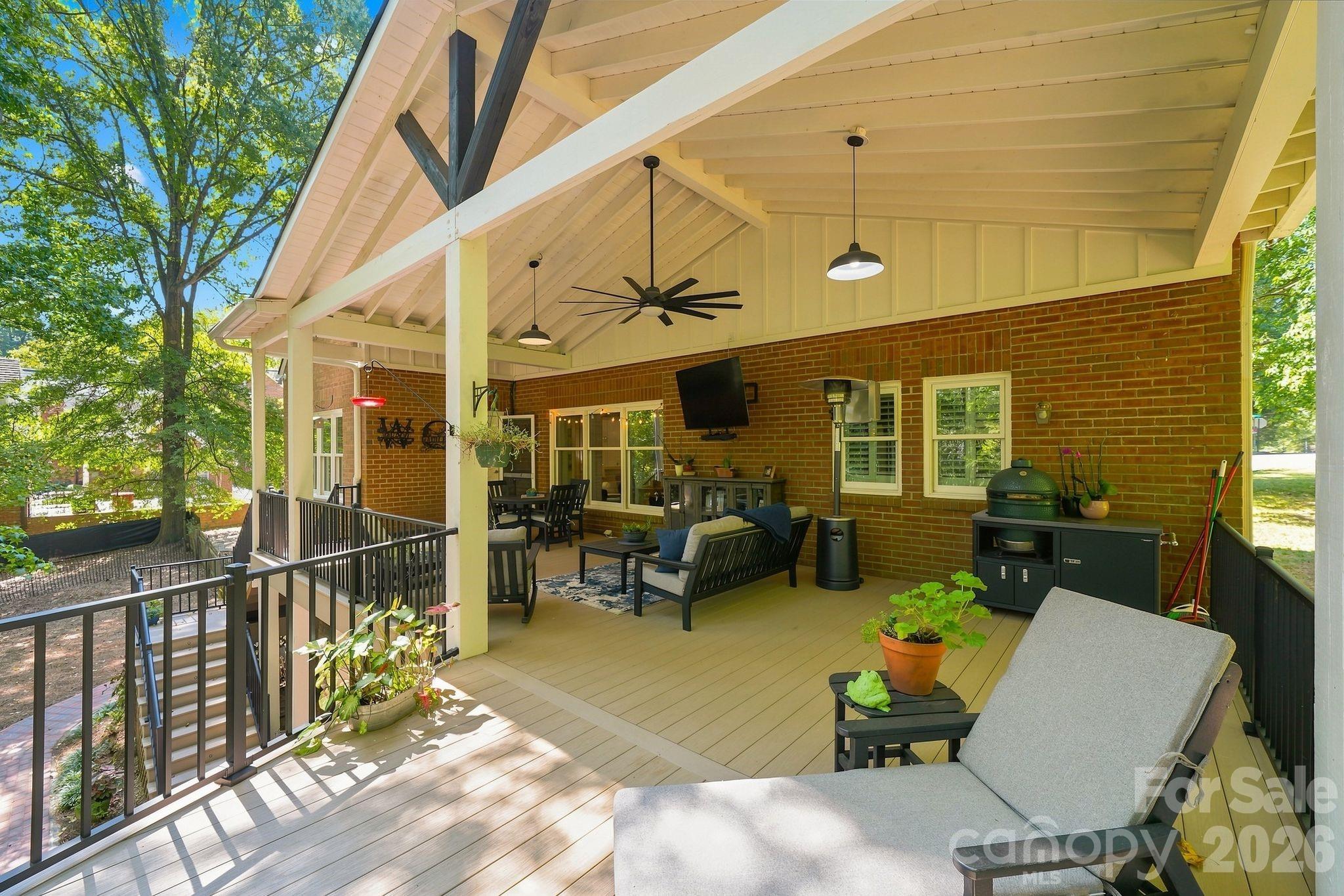405 Pine Road — Davidson