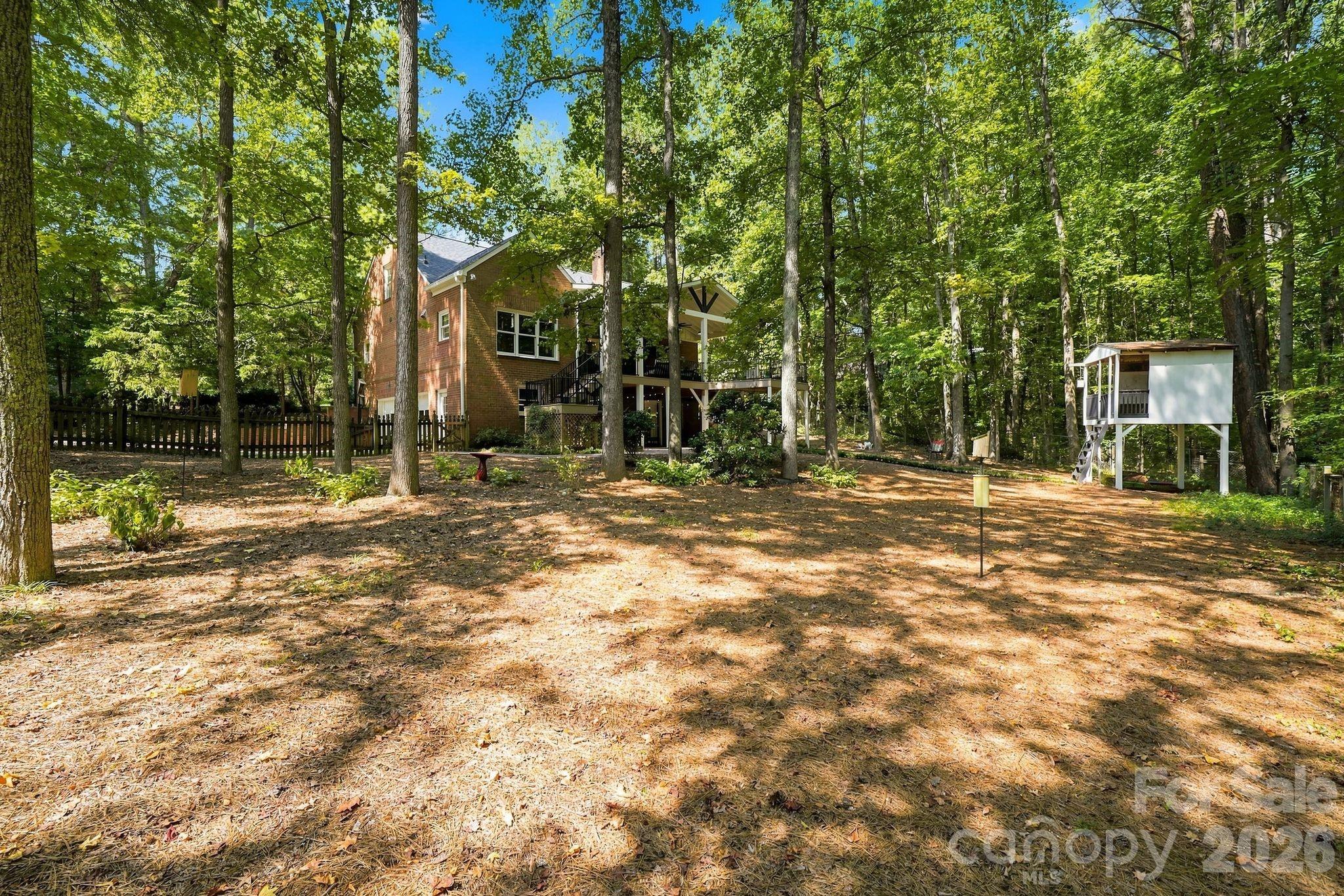 405 Pine Road — Davidson