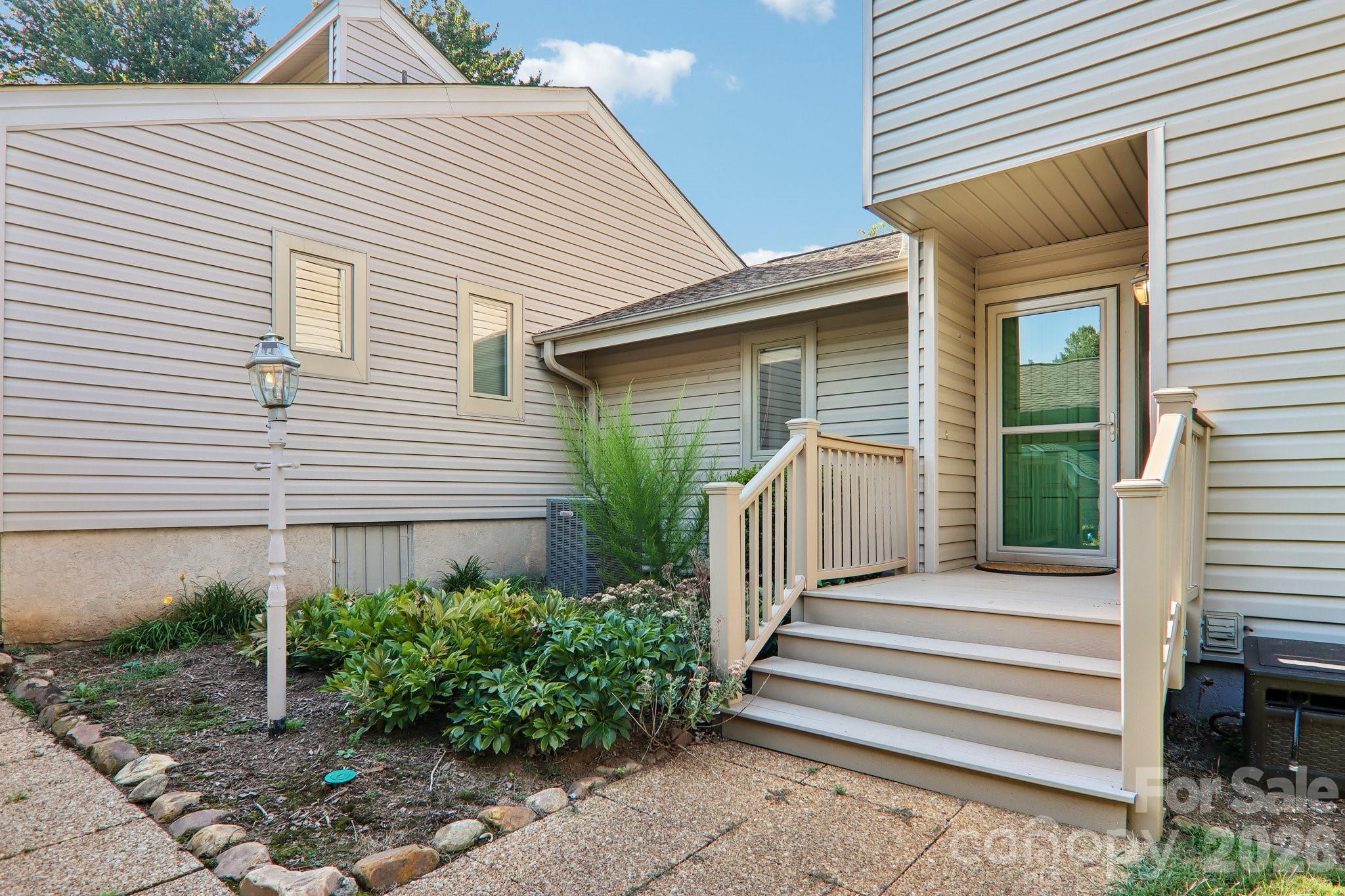 18 Foxmoor Court — Etowah