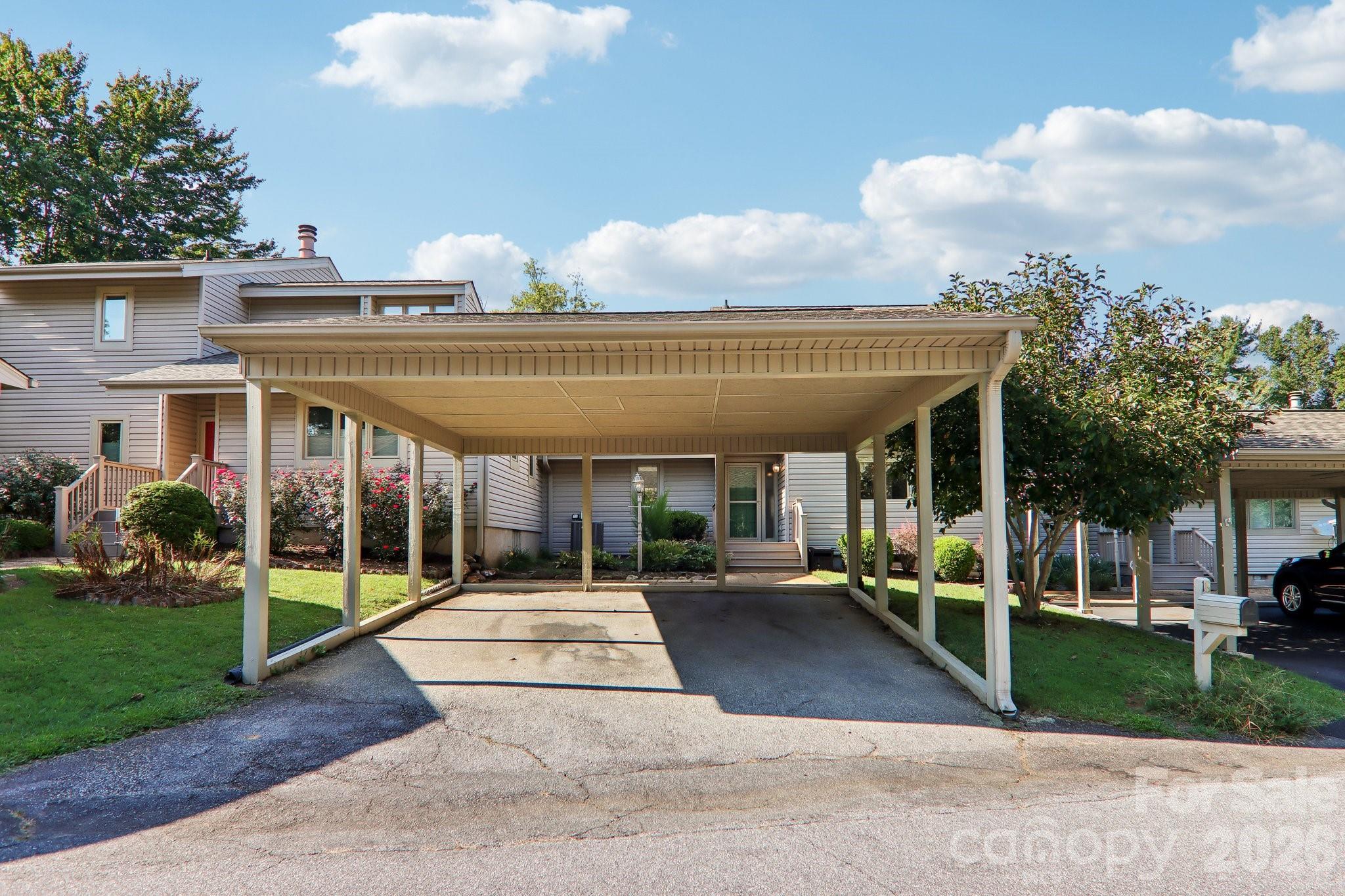 18 Foxmoor Court — Etowah