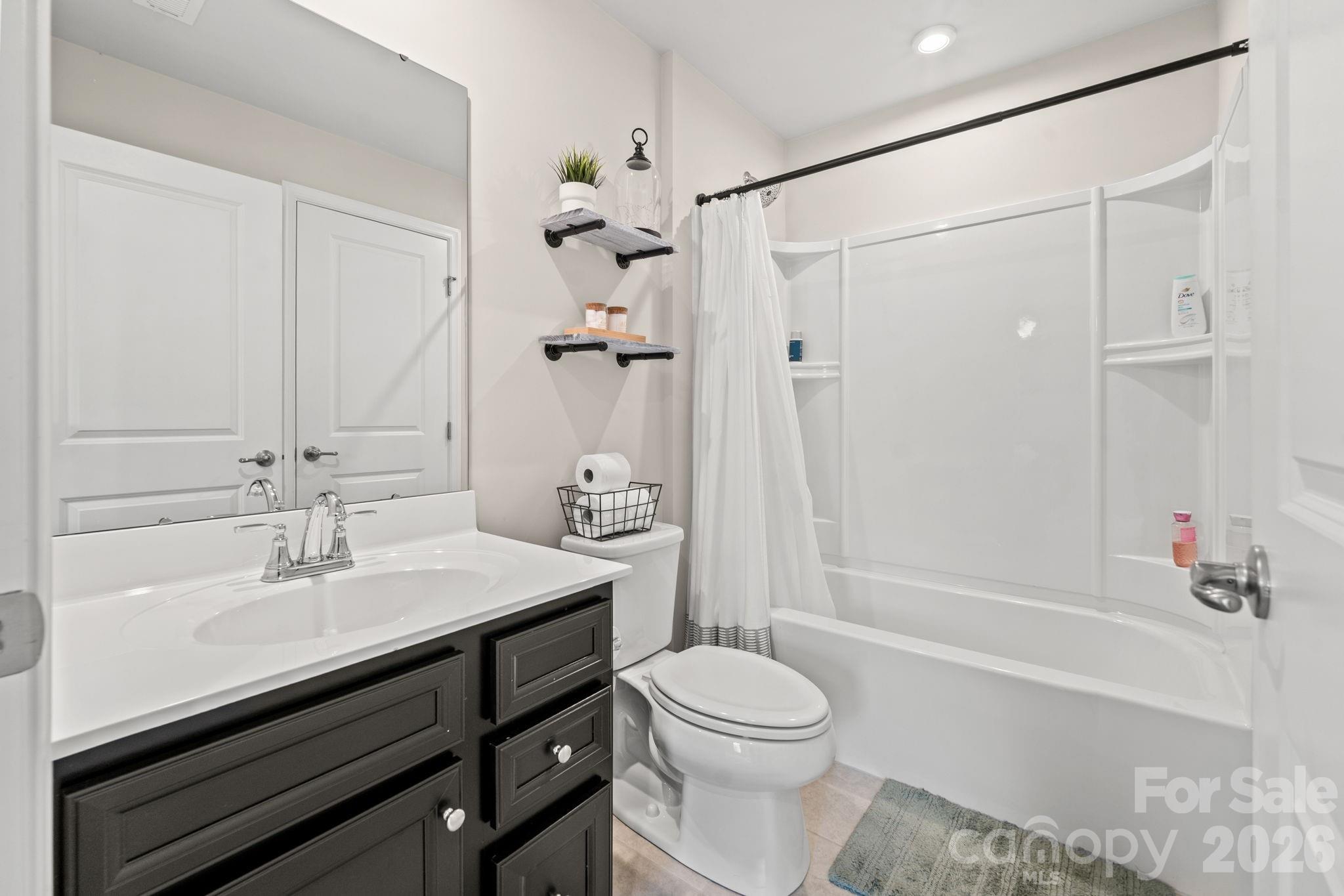 435 Lahinch Drive — Tega Cay
