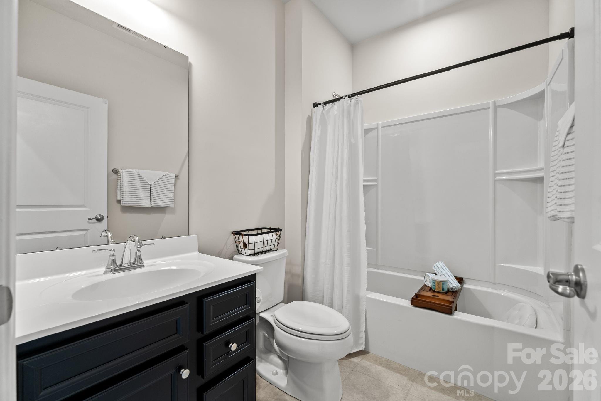 435 Lahinch Drive — Tega Cay