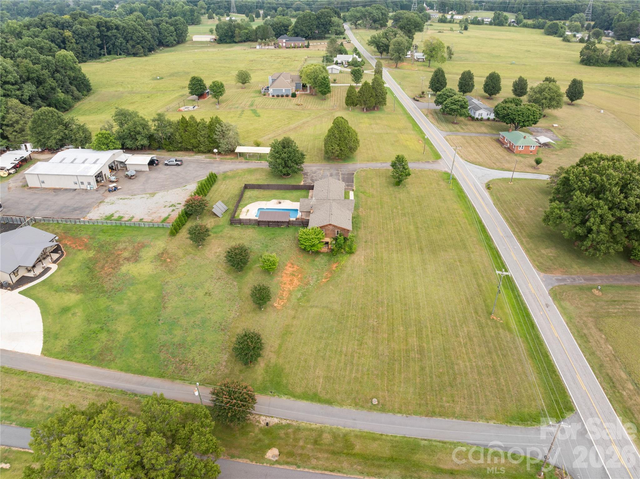 7610 Long Island Road — Catawba
