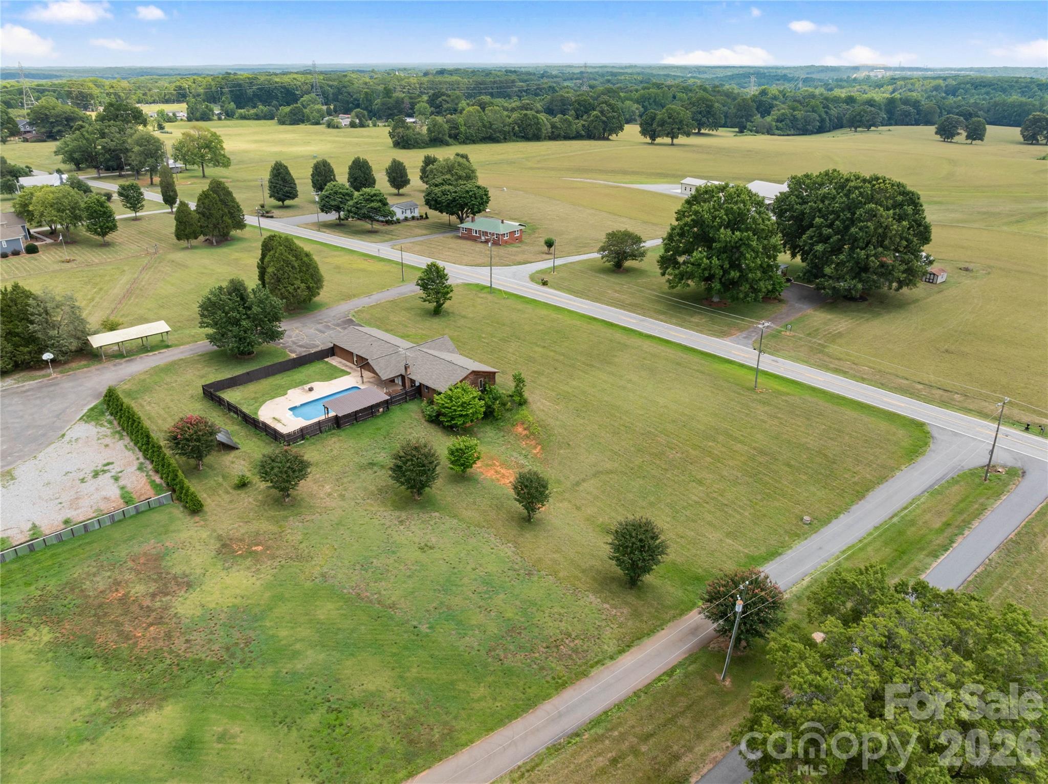 7610 Long Island Road — Catawba