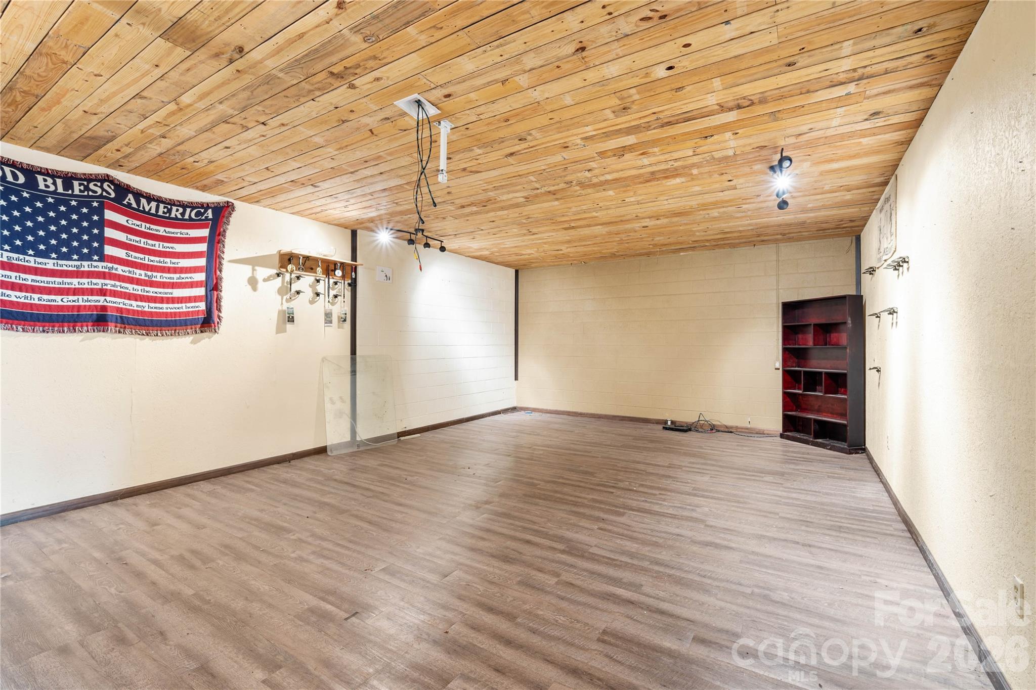 7610 Long Island Road — Catawba