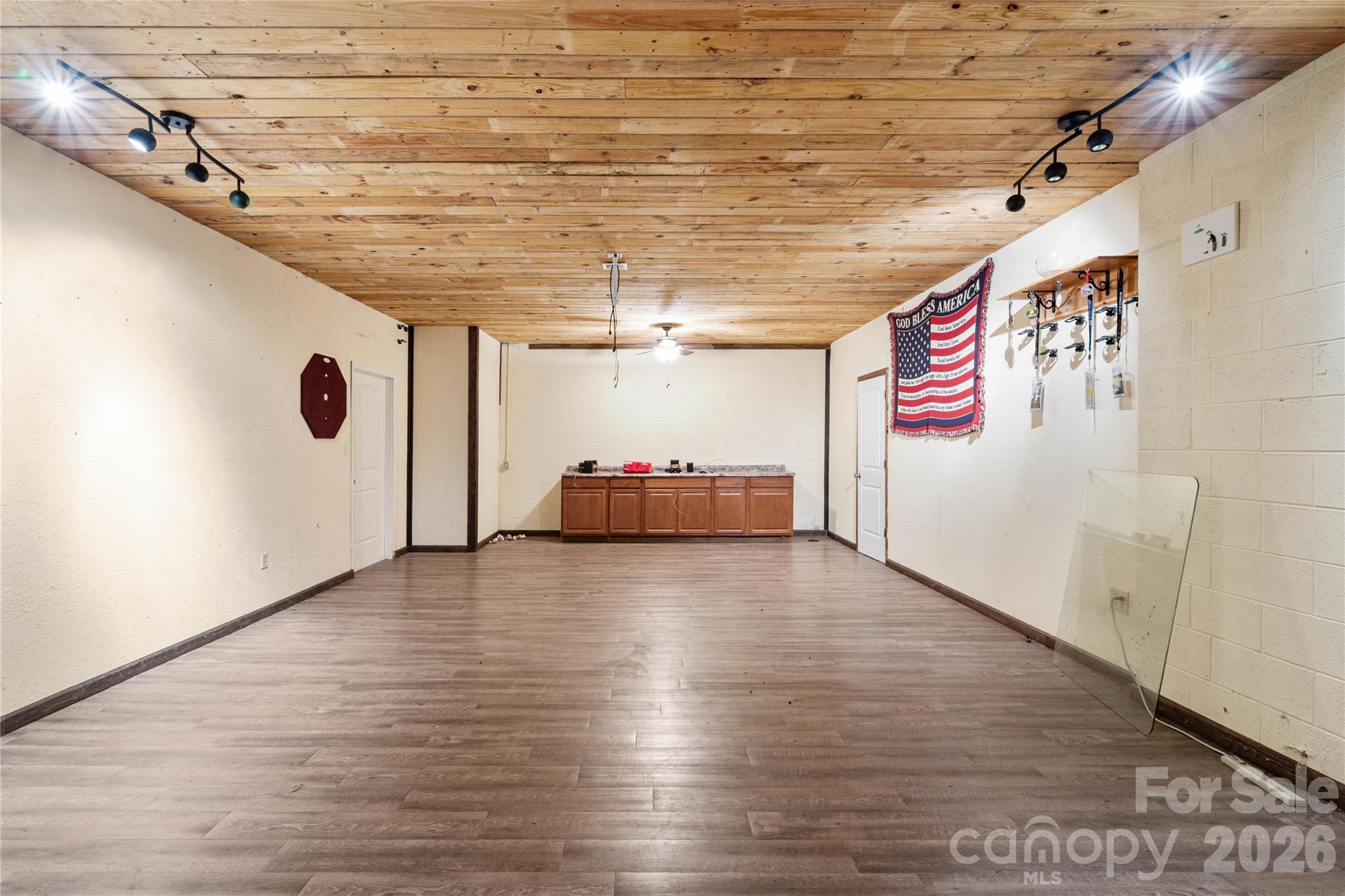 7610 Long Island Road — Catawba