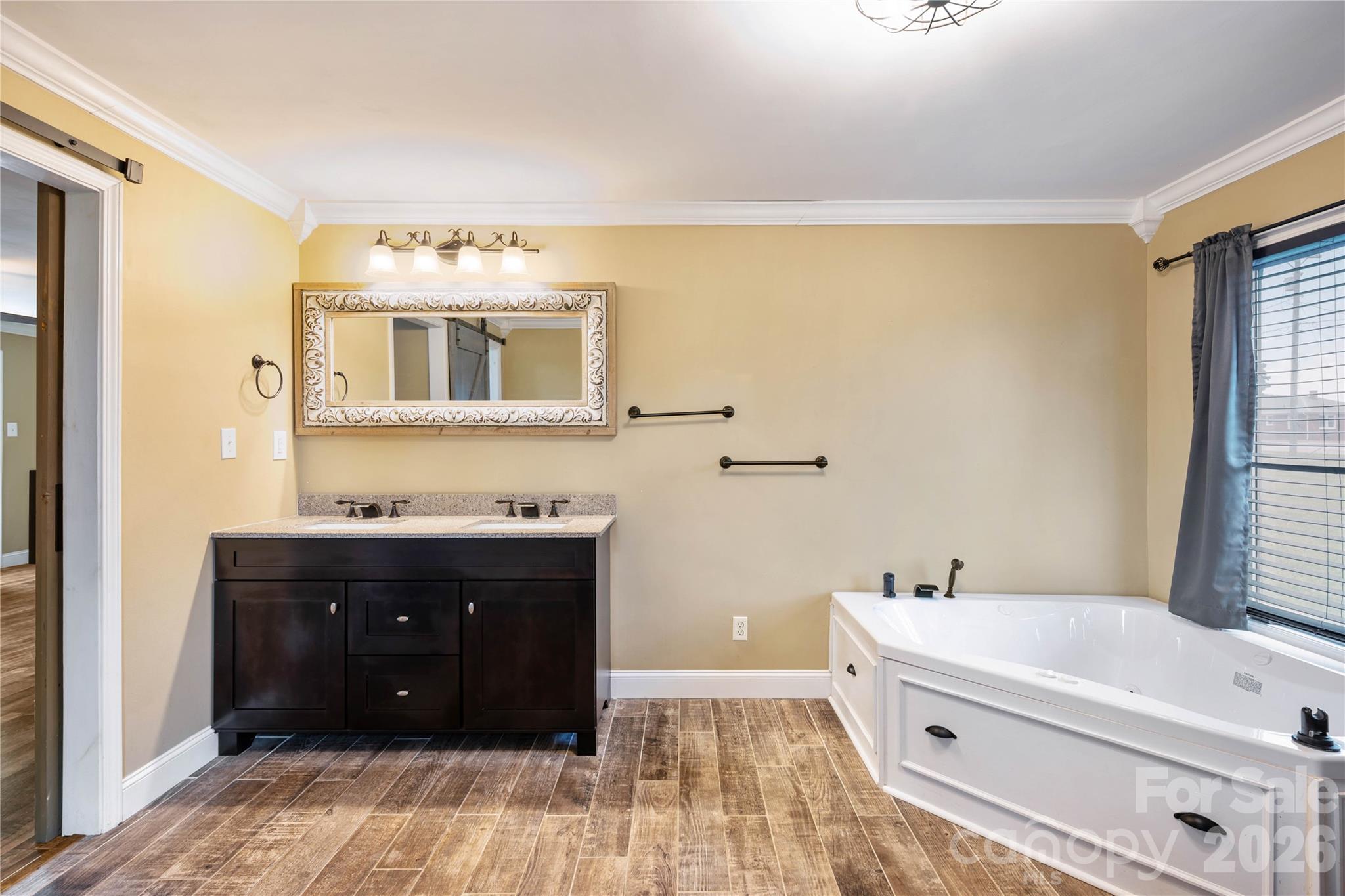 7610 Long Island Road — Catawba