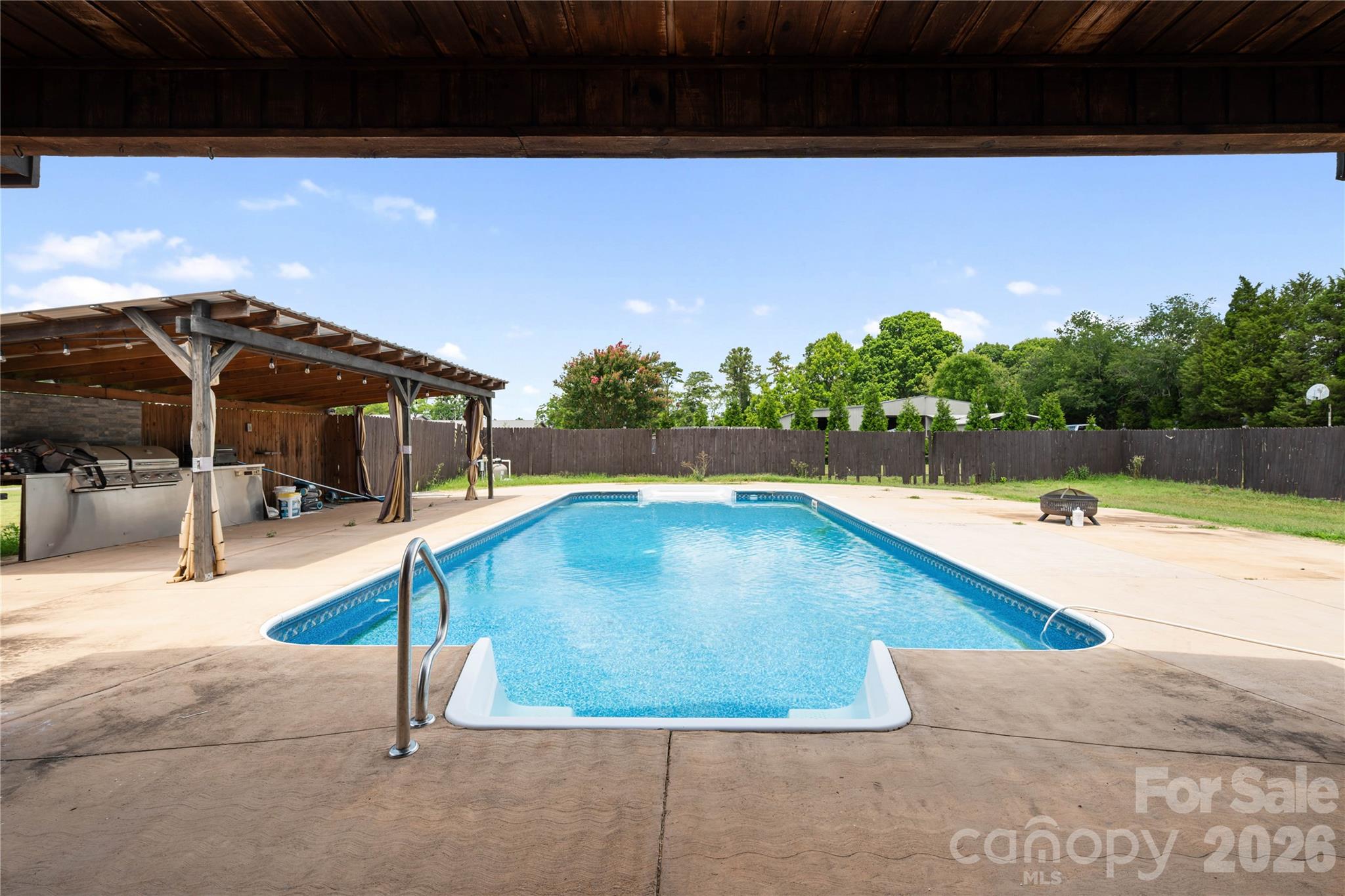 7610 Long Island Road — Catawba
