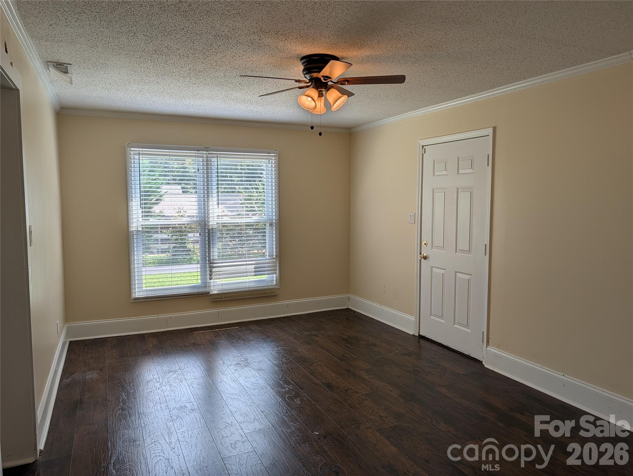 220 Augusta Drive — Statesville