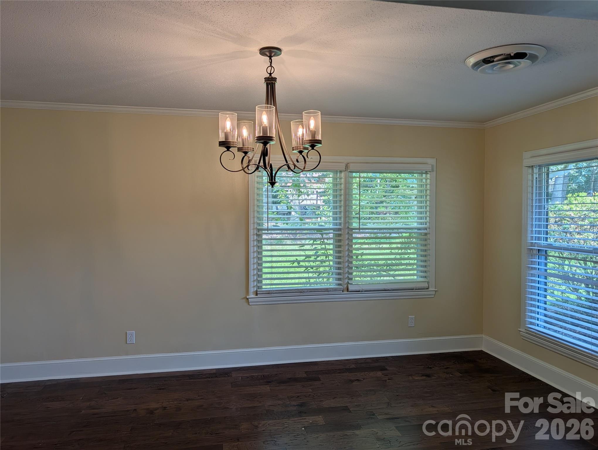 220 Augusta Drive — Statesville