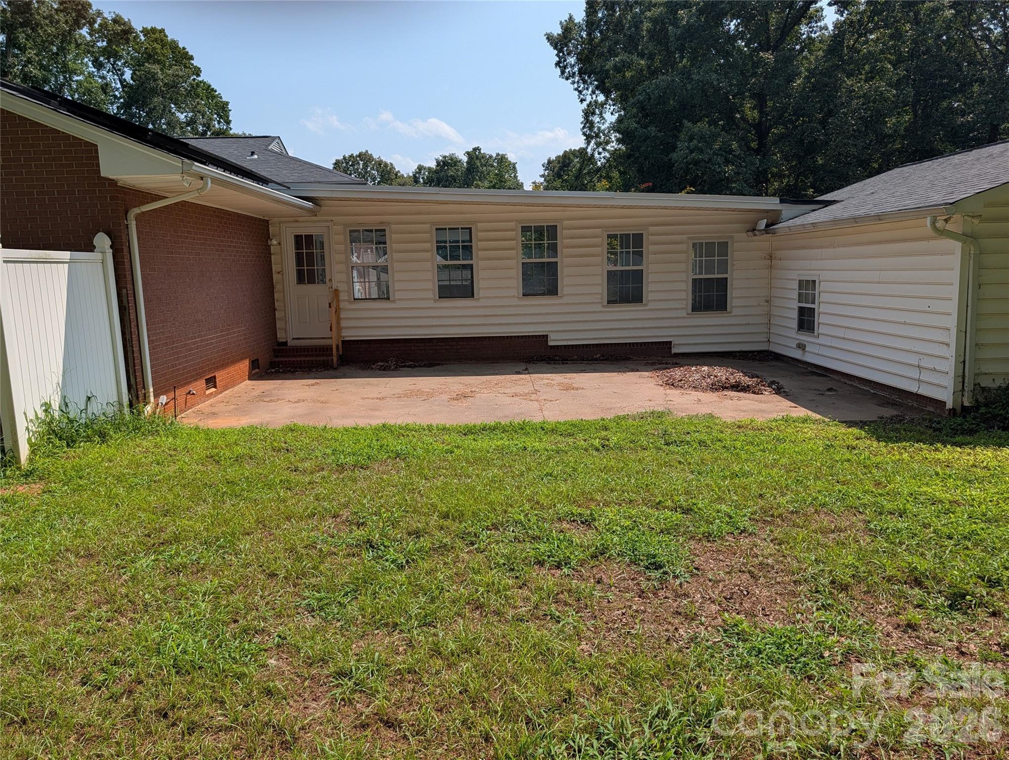 220 Augusta Drive — Statesville