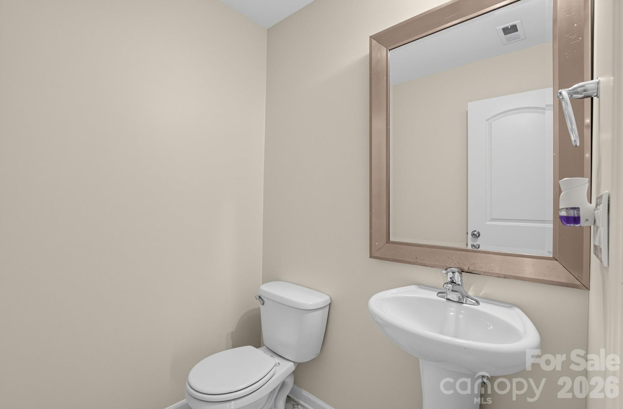 9830 Eagle Feathers Drive — Charlotte