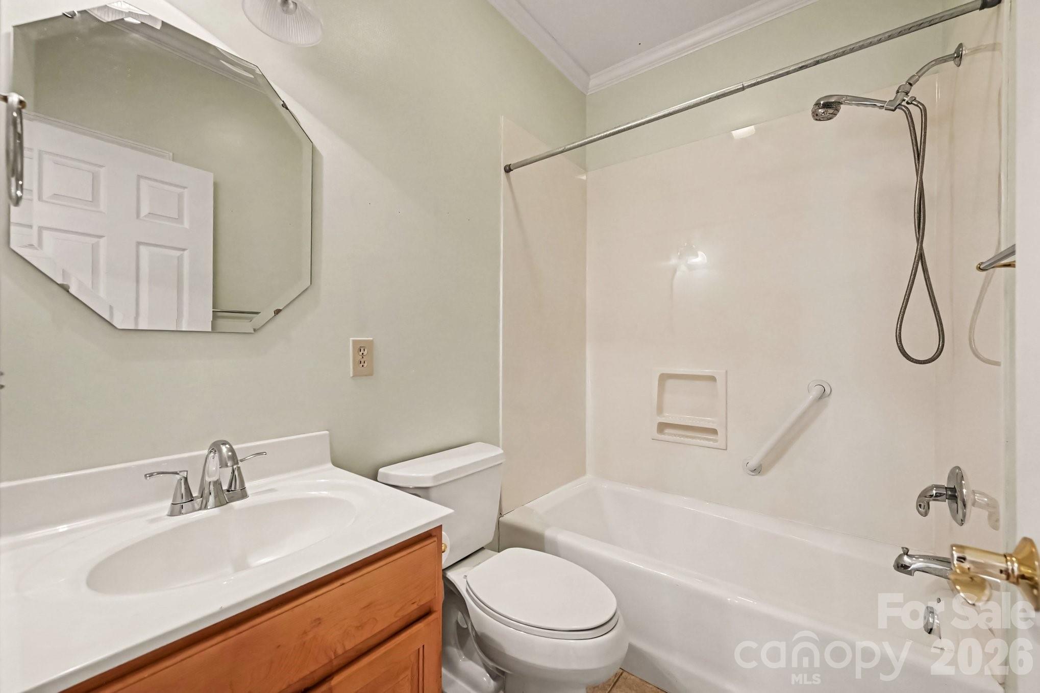 8271 Long Island Road — Catawba