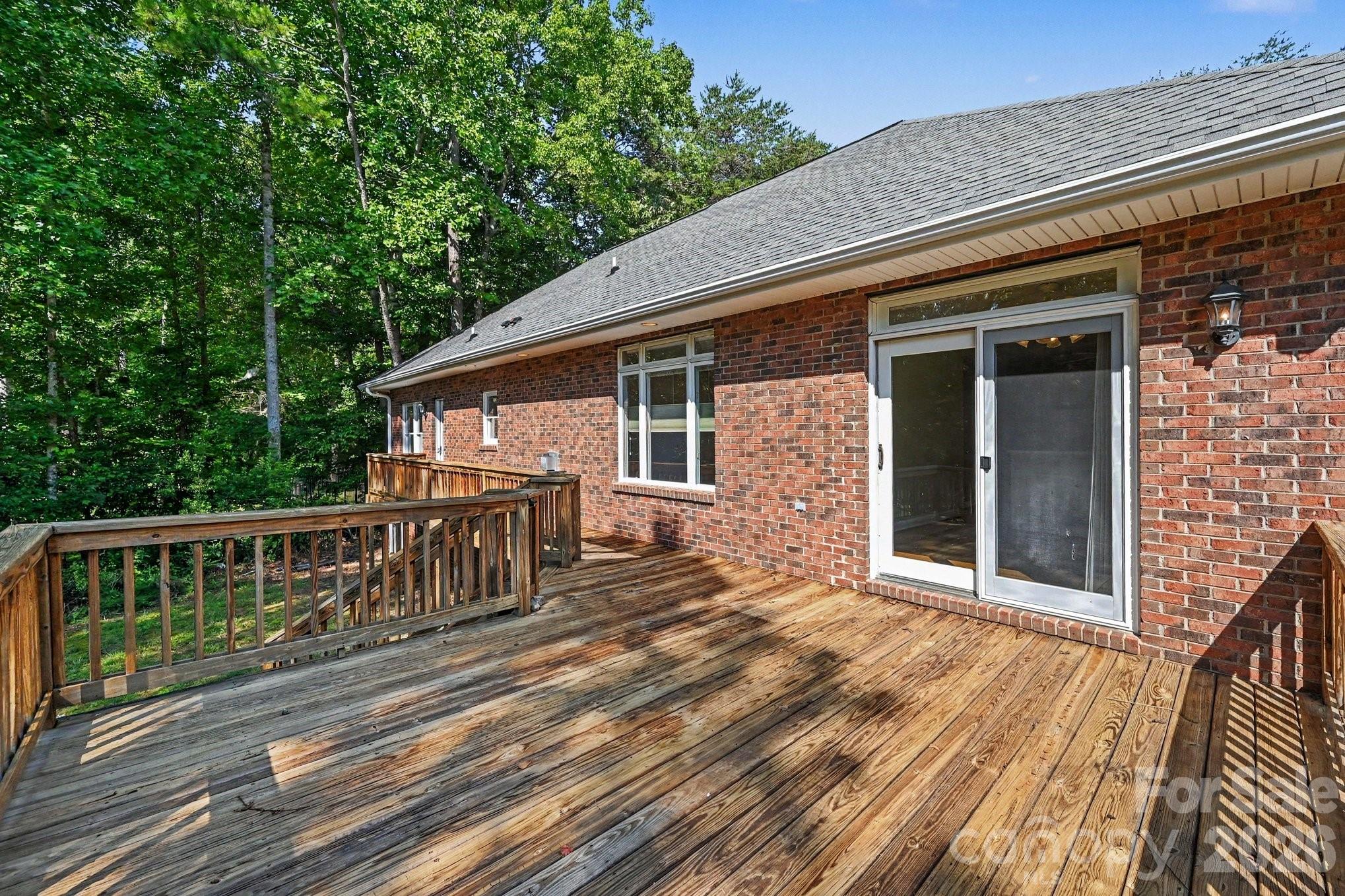 8271 Long Island Road — Catawba