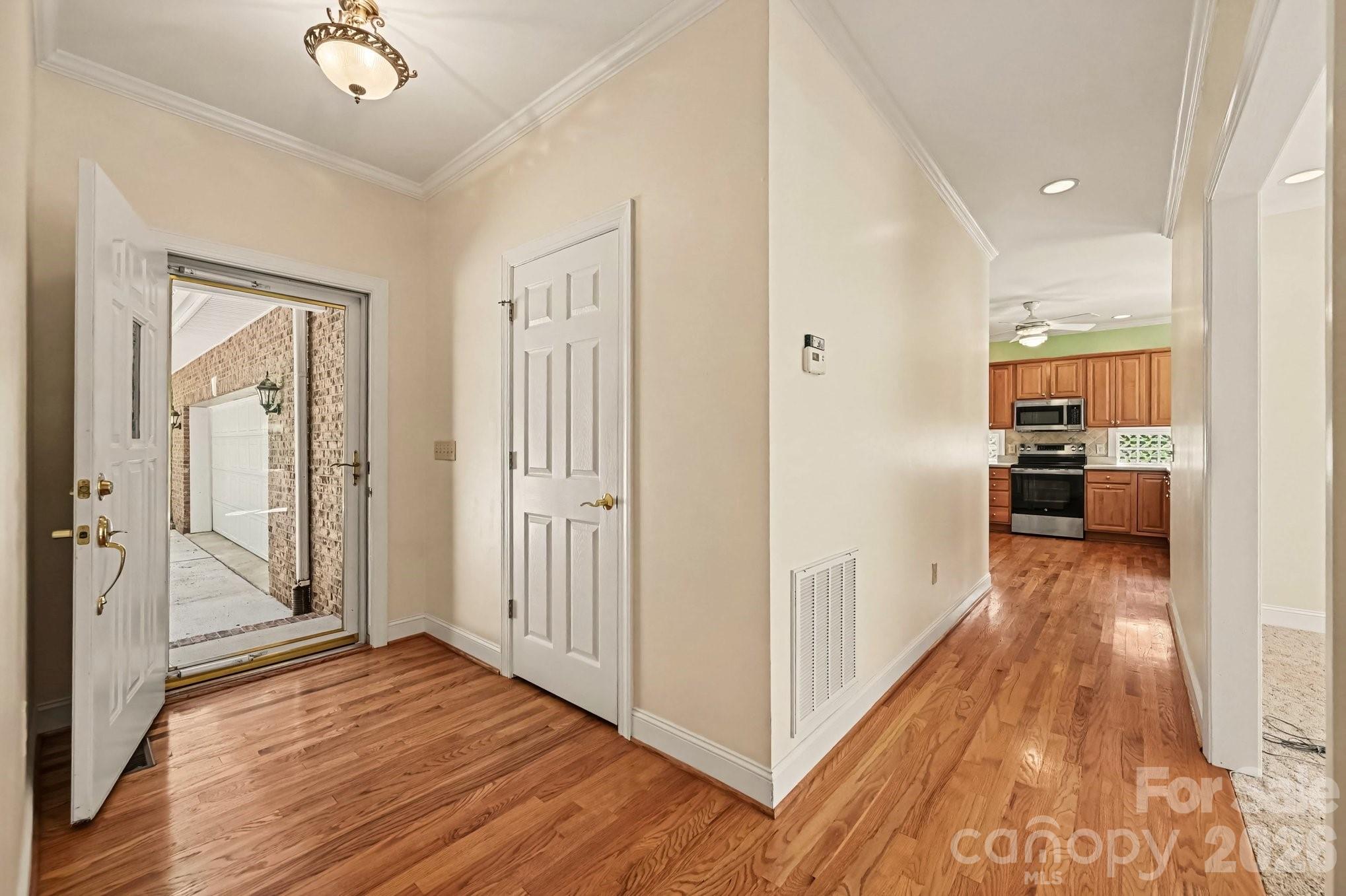 8271 Long Island Road — Catawba