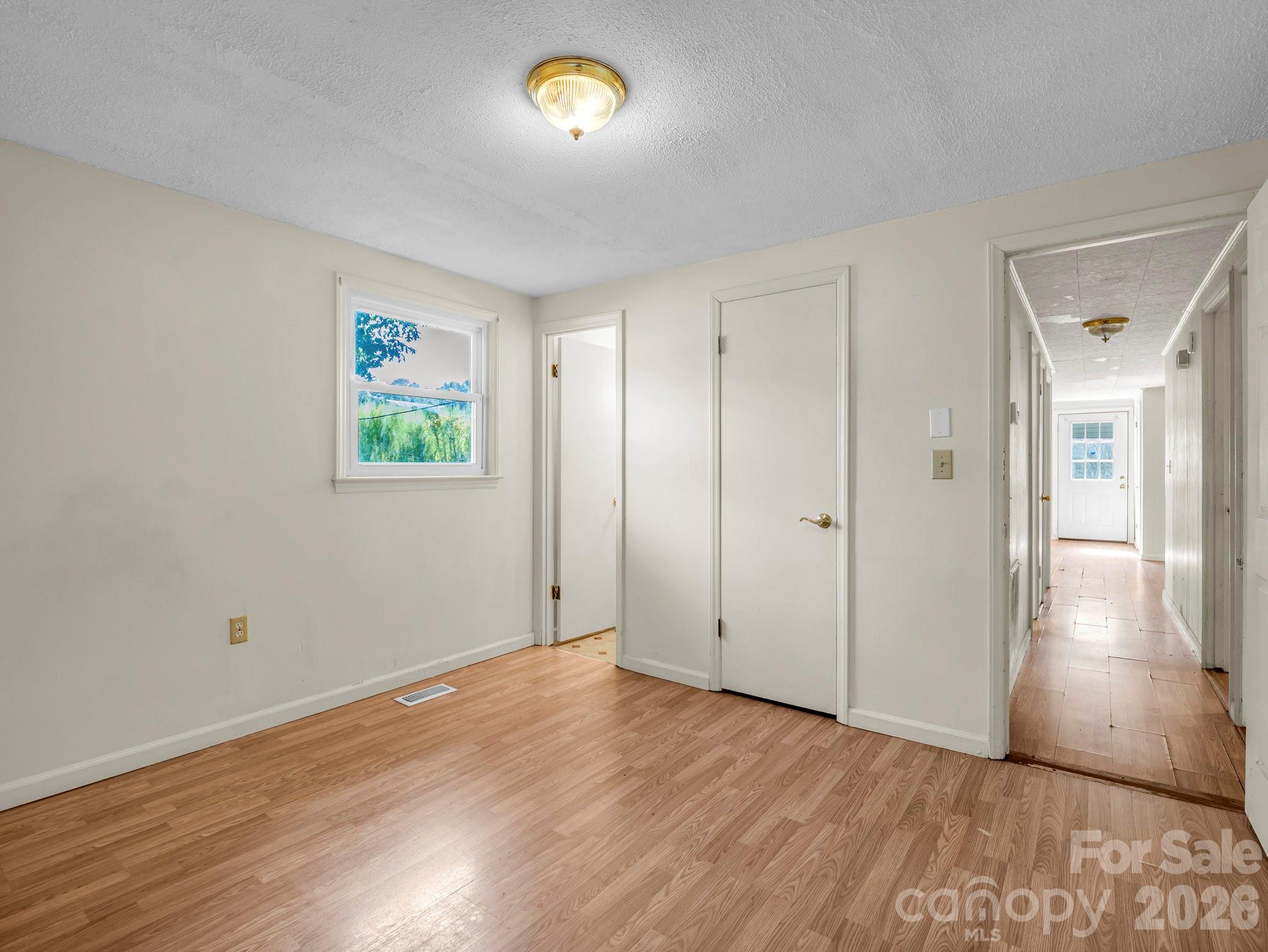 254 Oldcastle Lane #49 — Forest City