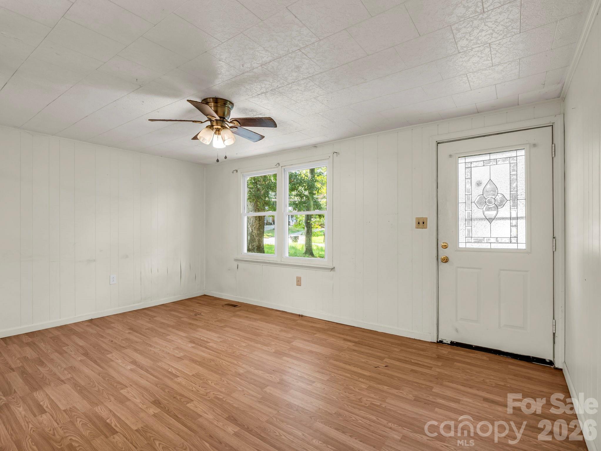 254 Oldcastle Lane #49 — Forest City