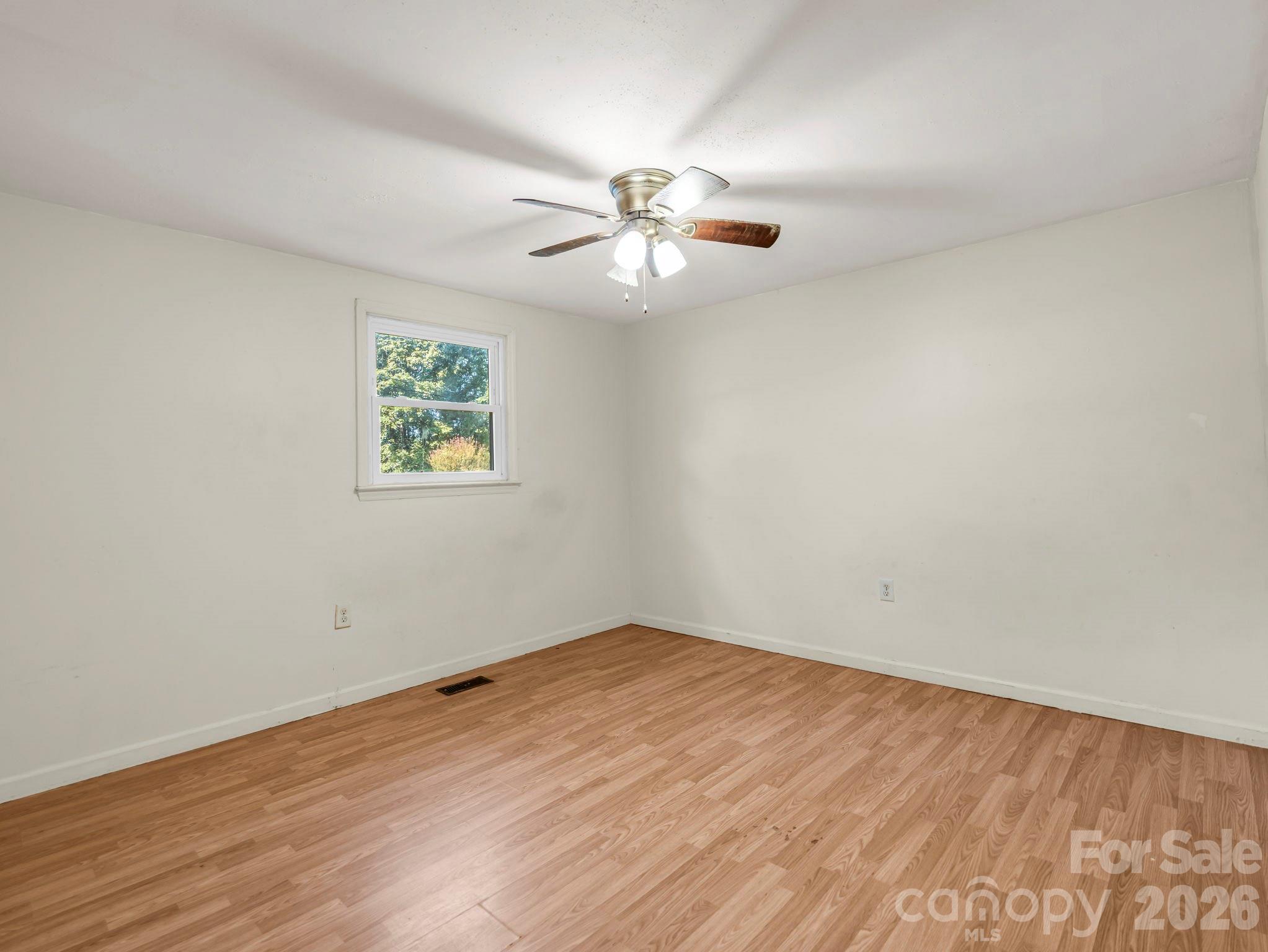 254 Oldcastle Lane #49 — Forest City